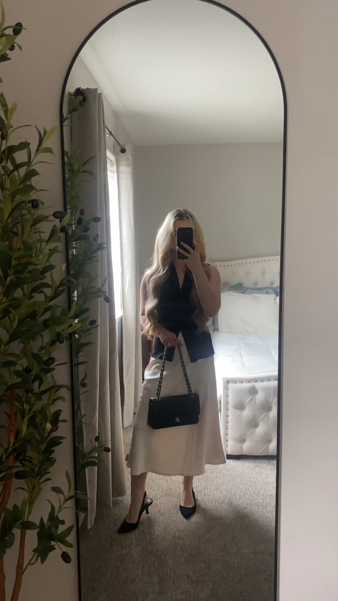 Loving this top from RIHOAS! You can use my code: COURTM for 20% off🤍 

#LTKSaleAlert #LTKFindsUnder100 #LTKStyleTip