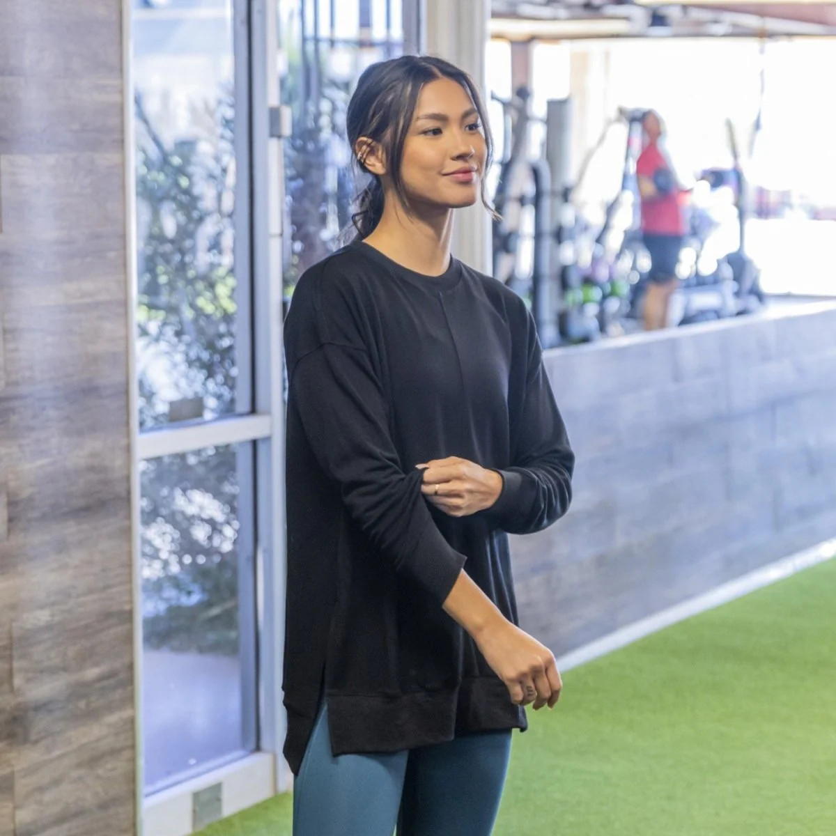 Noelle Tunic - Black | Senita Athletics