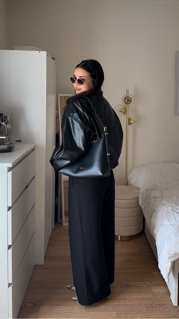 Something about a tie + leather jacket combo 🤧🖤
Details 
Shirt + tie set - @asos 
Pants - @asos 
Jacket - @zara 
Shoes- @shopcider 
Bag - @vanessabruno 
Sunnies - @miumiu 
.
.
.
.
.
.
.
.
#grwm #outfitinspo #outfitideas #winterstyle #winterfashion capsulewardrobe casuallook casualchic zara hm aesthetic lookbook lookdujour outfitdiaries minimalstyle Fashion winteressentials timelessfashion ootd