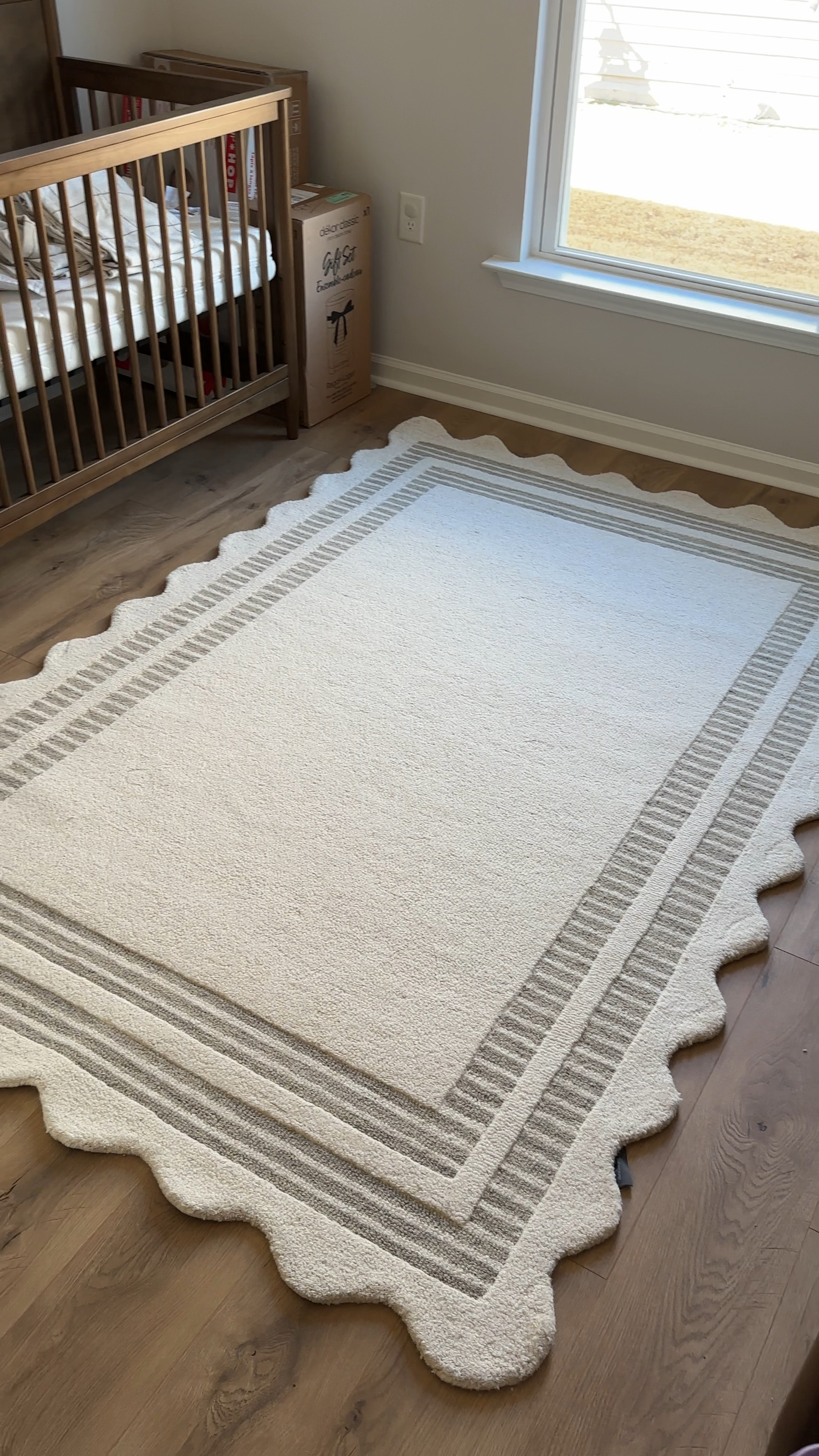 The nursery may not be done, but had to share this rug immediately! It’s so good 🤩

Scottie Rug by Loloi

#scallopedrug
#nurseryrug
#neutralrug
#arearug 

#LTKHome #LTKBaby #LTKSaleAlert