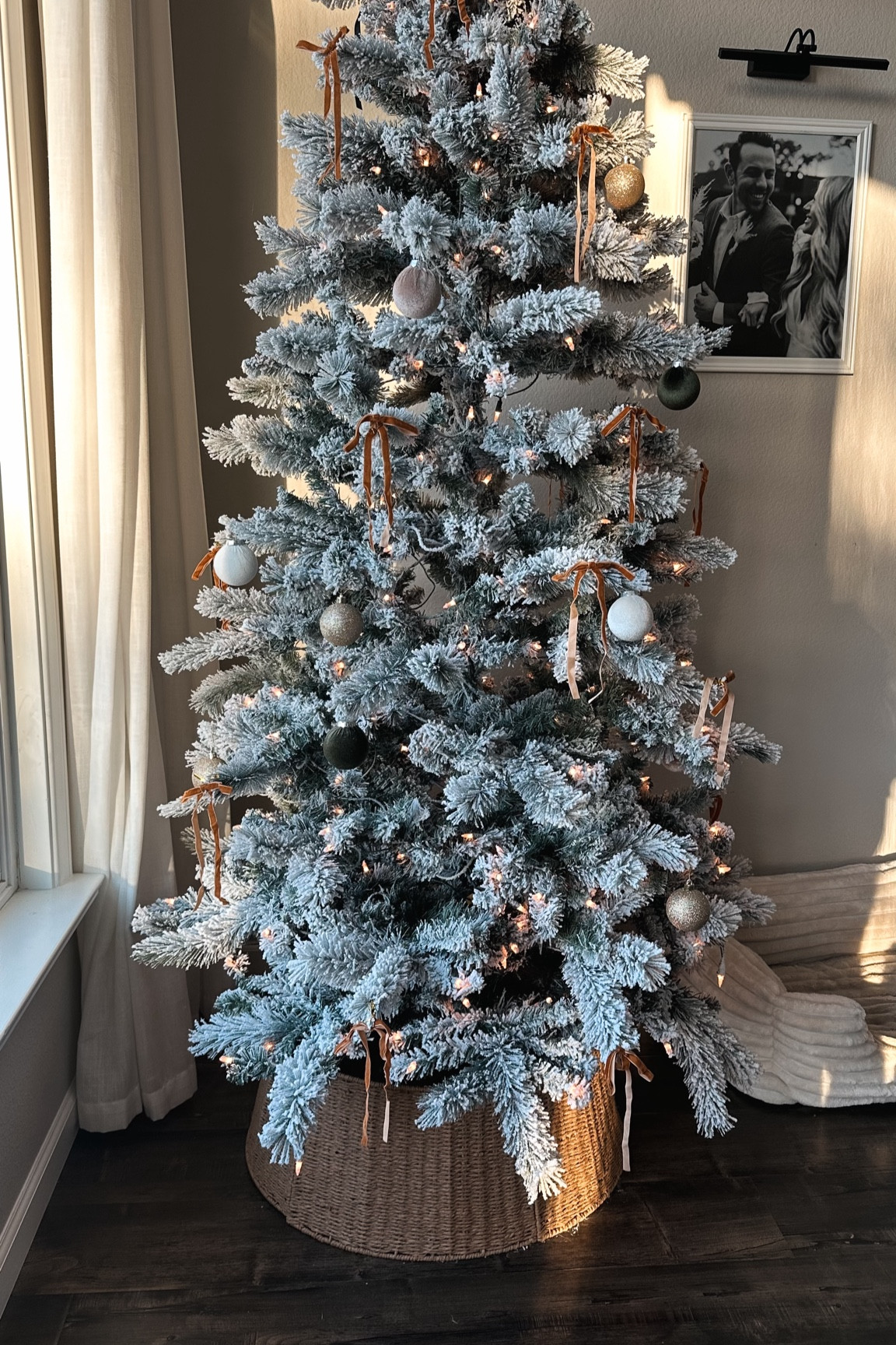 Adorable christmas tree decor, flicked christmas tree, velvet tree, velvet ornaments, neutral christmas decor 

#LTKHome #LTKSeasonal #LTKHoliday