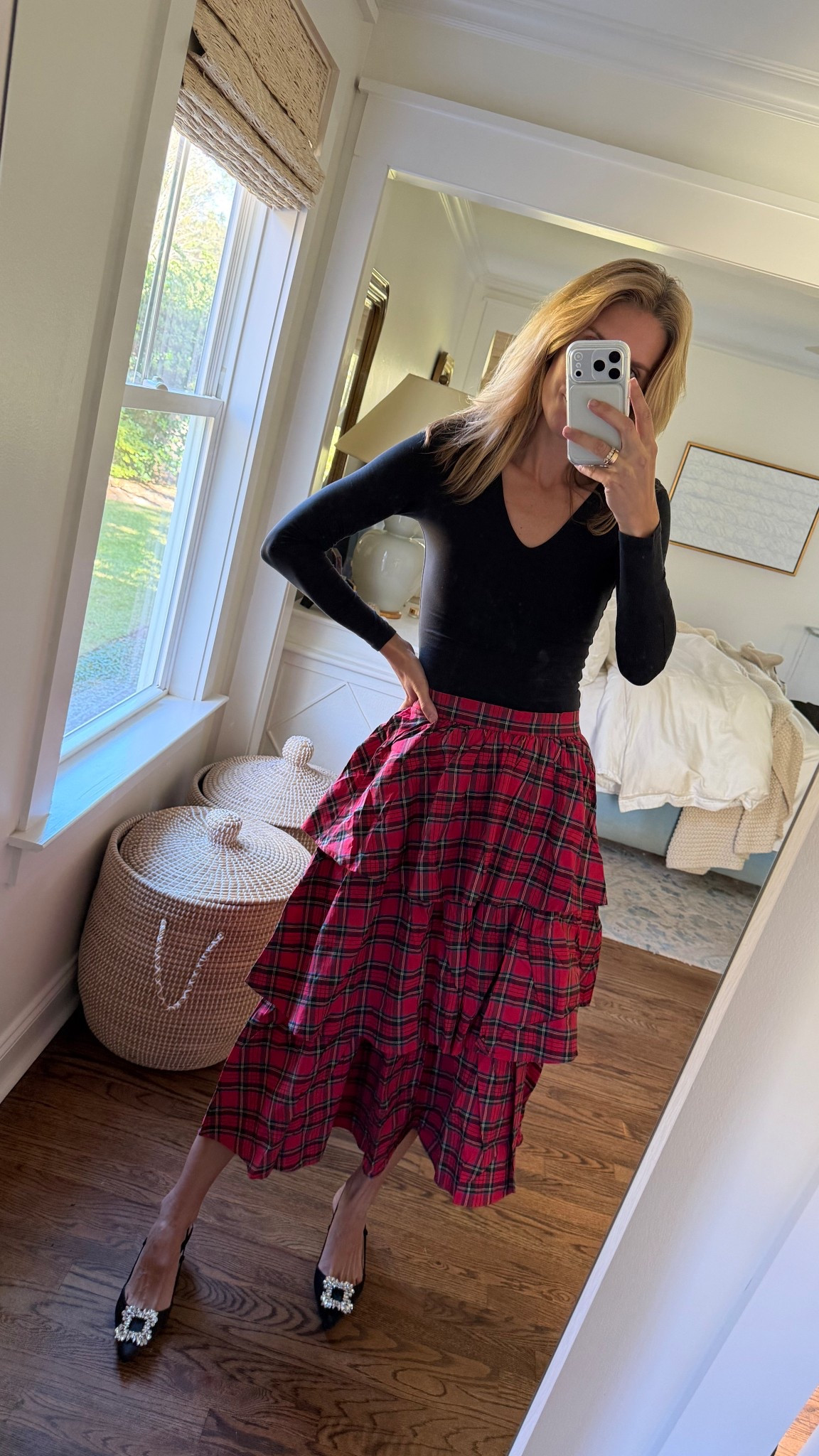 Holiday party ready! Skirt this big, size down!

#LTKStyleTip #LTKSeasonal #LTKHoliday