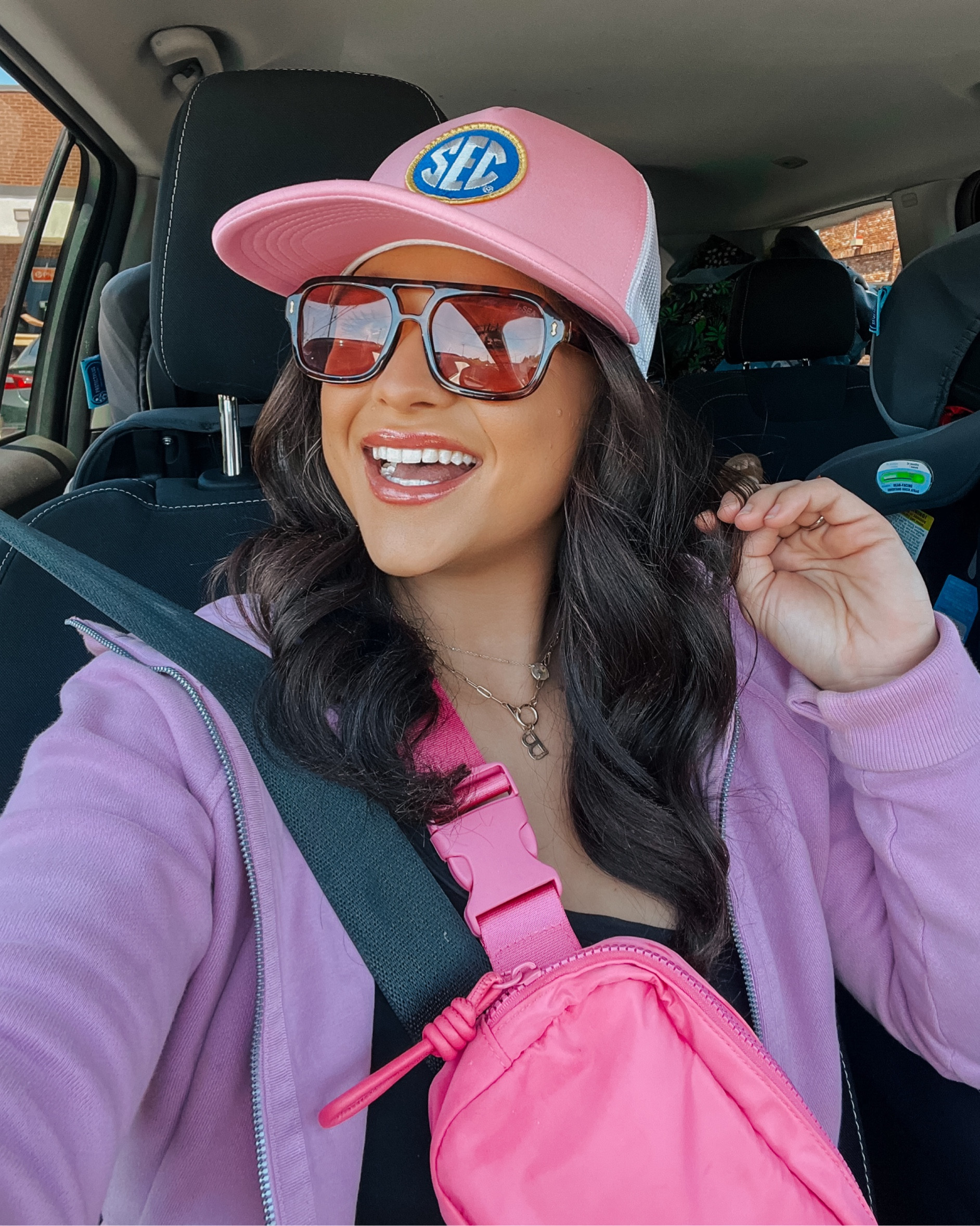 The BEST sunnies and trucker hat!! 

#LTKActive #LTKstyletip #LTKSeasonal