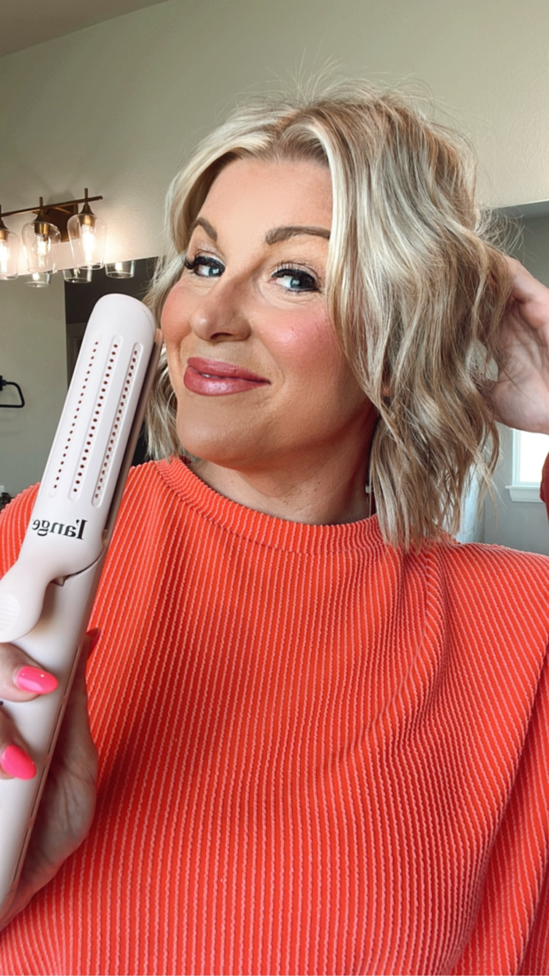This tool equals hair goals! #LANGE #LEDUO #Wavy #Curls #Hair #Hairstyle #GRWM #Beauty #HairTutorial

#LTKBeauty
