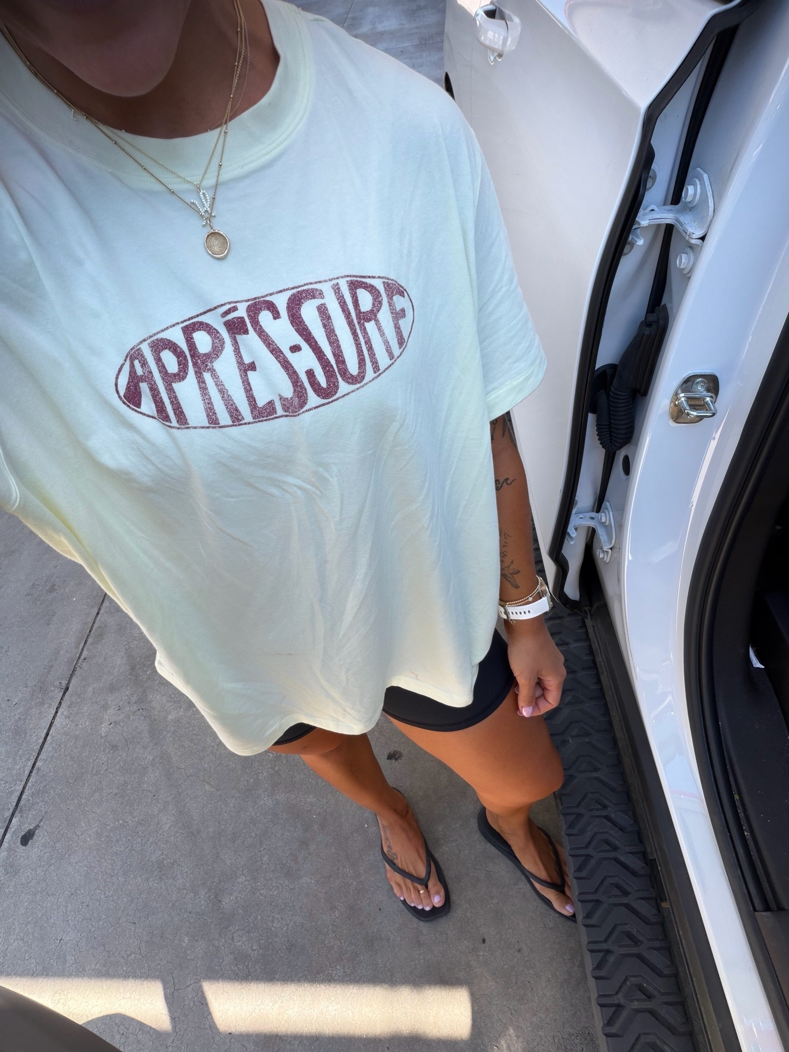 Obsessed w/ this tee in my recent Aerie order! Reminds me of Rachel Greene from Friends🥹🤎 in the M! SOOOO stretchy! Also linked up the rest of my order I’ll do a try on for soon!

Ootd / casual / comfy / summer @Aerie @ae / cute / sale / Holley Gabrielle

#LTKPetite #LTKootd #LTKSeasonal