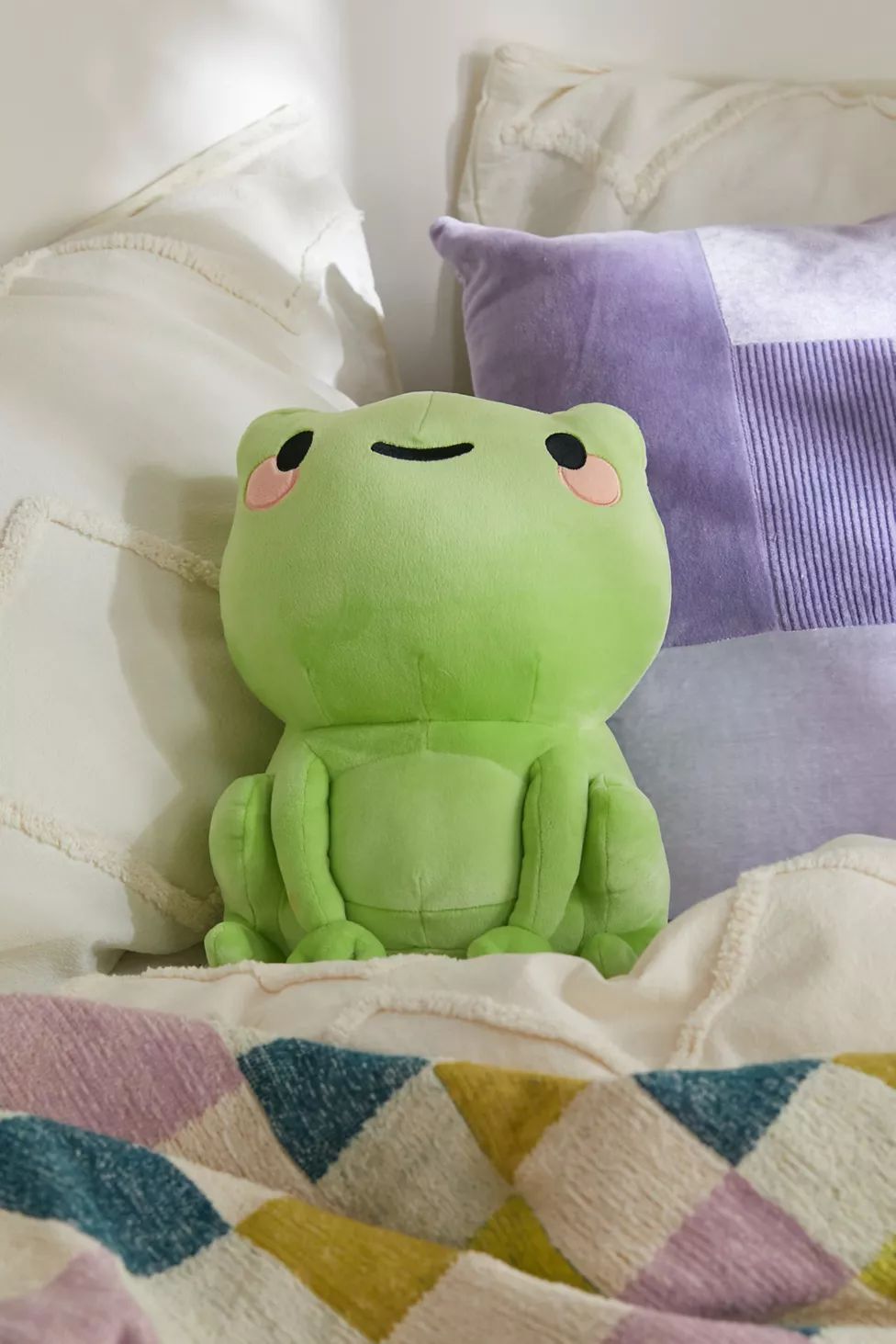 Smoko Frog Mochi Plushie | Urban Outfitters (US and RoW)