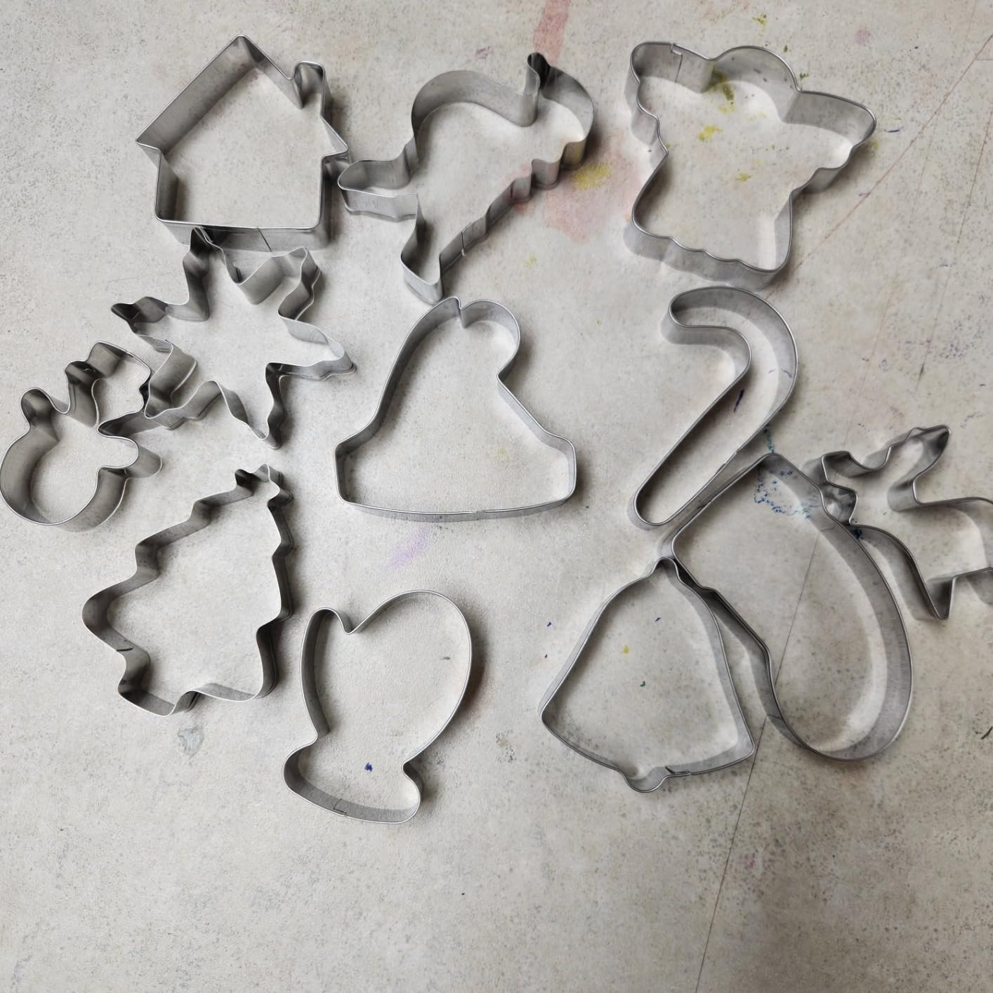 Christmas Cookie Cutter Set - Snowman, Snowflake, Christmas Tree, Gingerbread Man, House, Candy C... | Amazon (US)