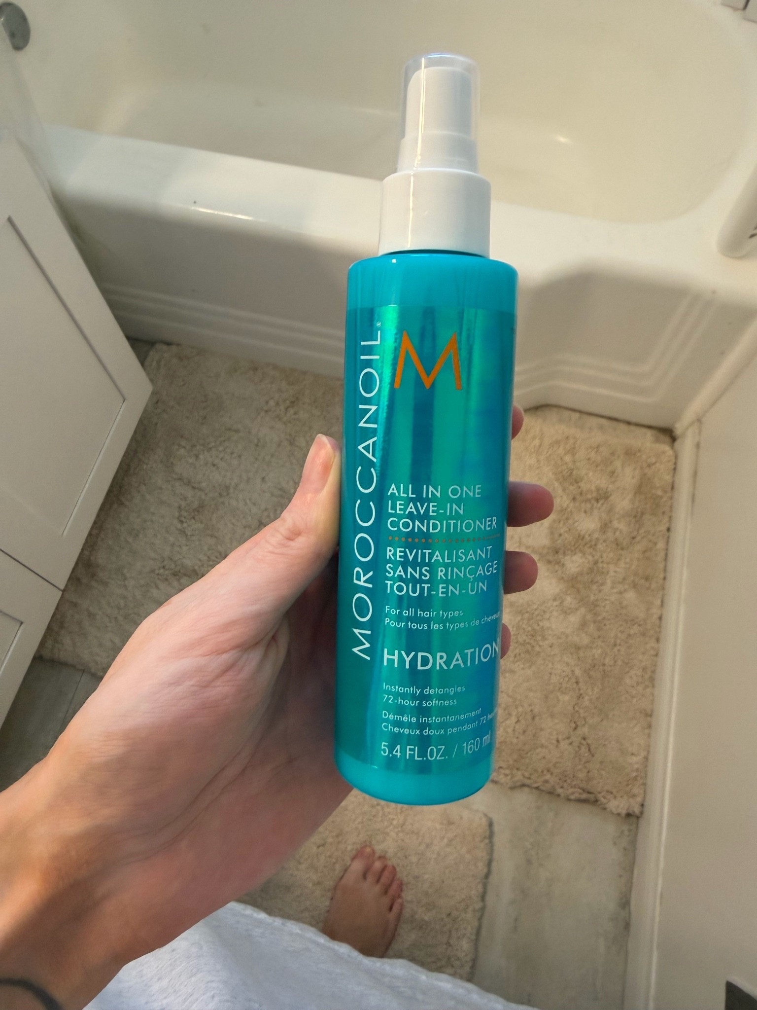 Loving this leave in conditioner. It smells good and I love how it sprays on to my hair

#LTKgrwm #LTKBeauty