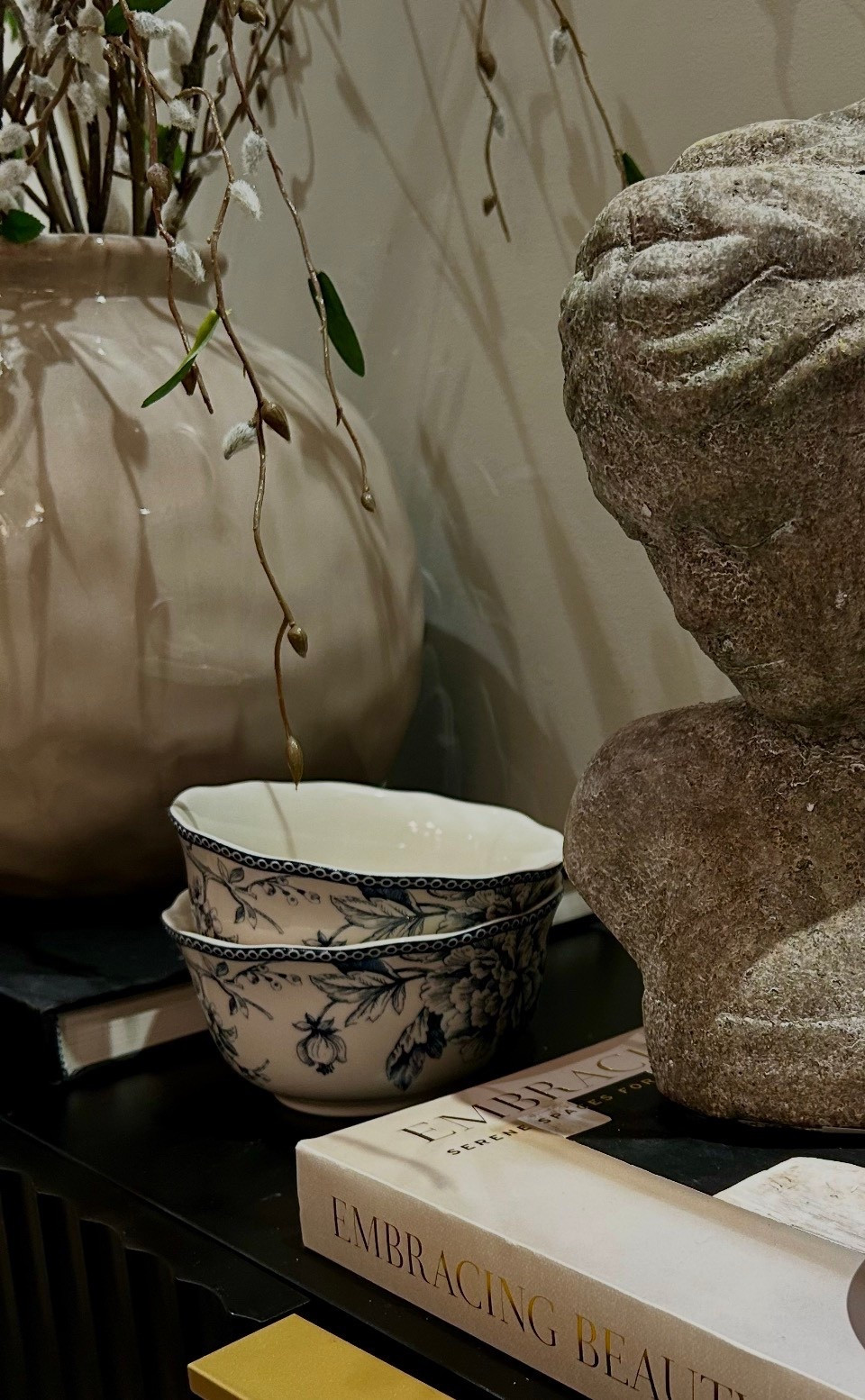 This little corner = instant calm 🤍

layering textures with soft ceramics, natural stems, and stone details just makes everything feel so elevated and cozy.

want the links? comment “link” and i’ll send them your way ✨

#ltkhome #homestyling #neutraldecor #cozyhome #shelfstyling

#LTKHome #LTKSaleAlert #LTKSeasonal