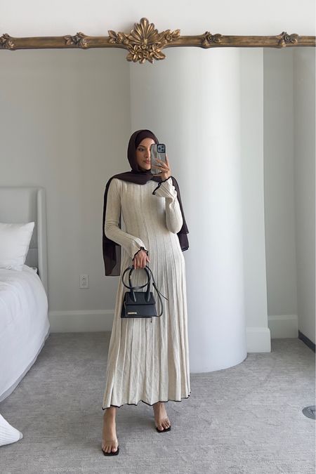 Modest long sleeve dissh dress. Viral dissh dress. Wearing S, size up!