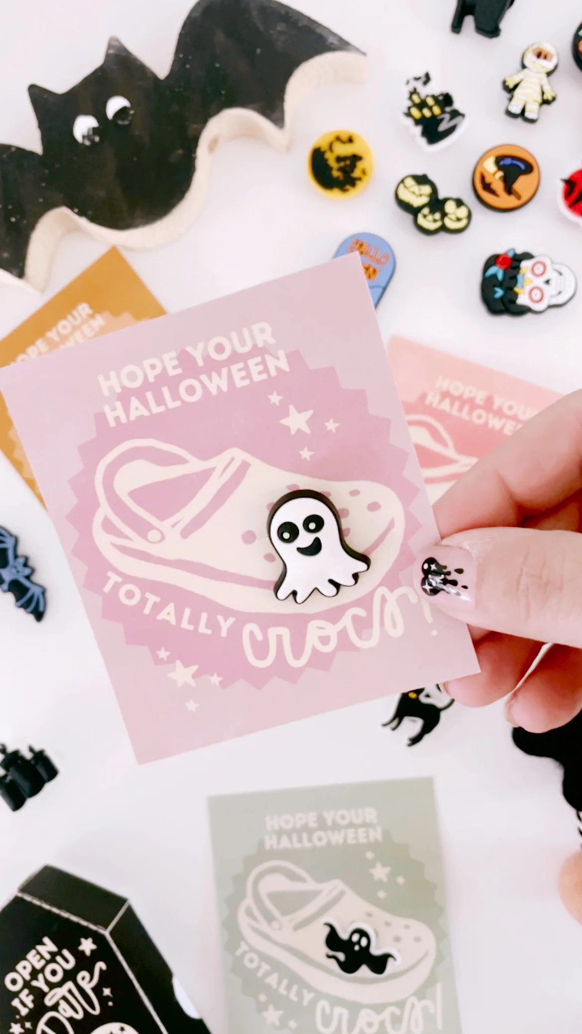 Hope your Halloween totally CROCS | Printable tags | The Letter Vee