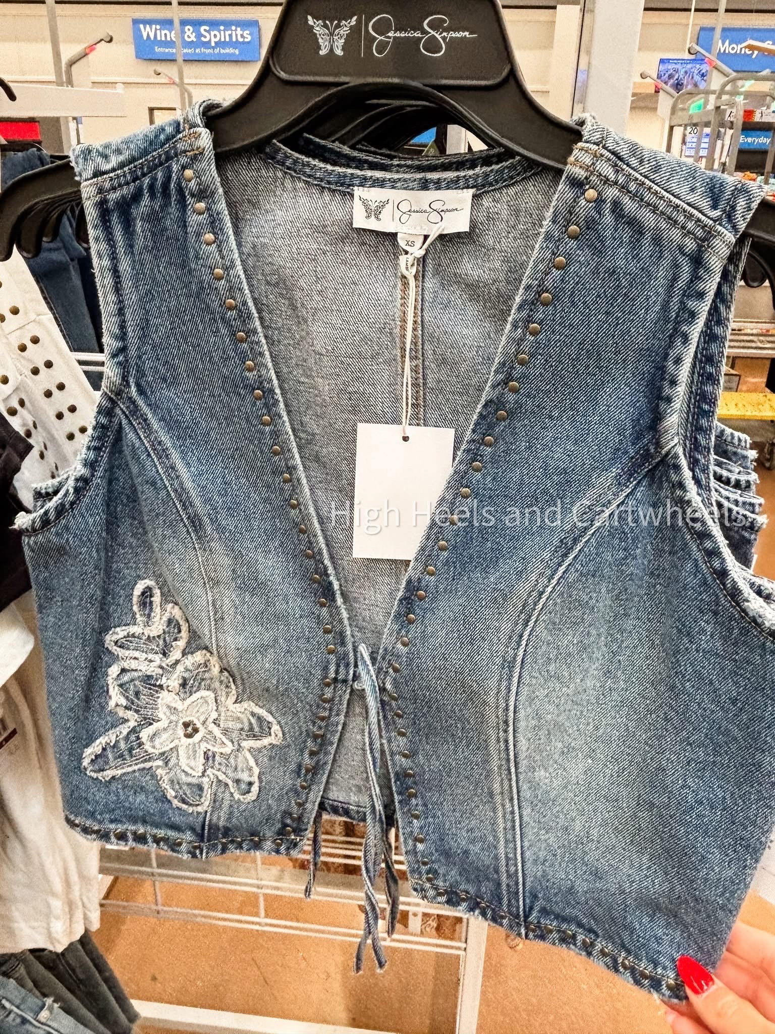 Fabulous best for any upcoming concerts!