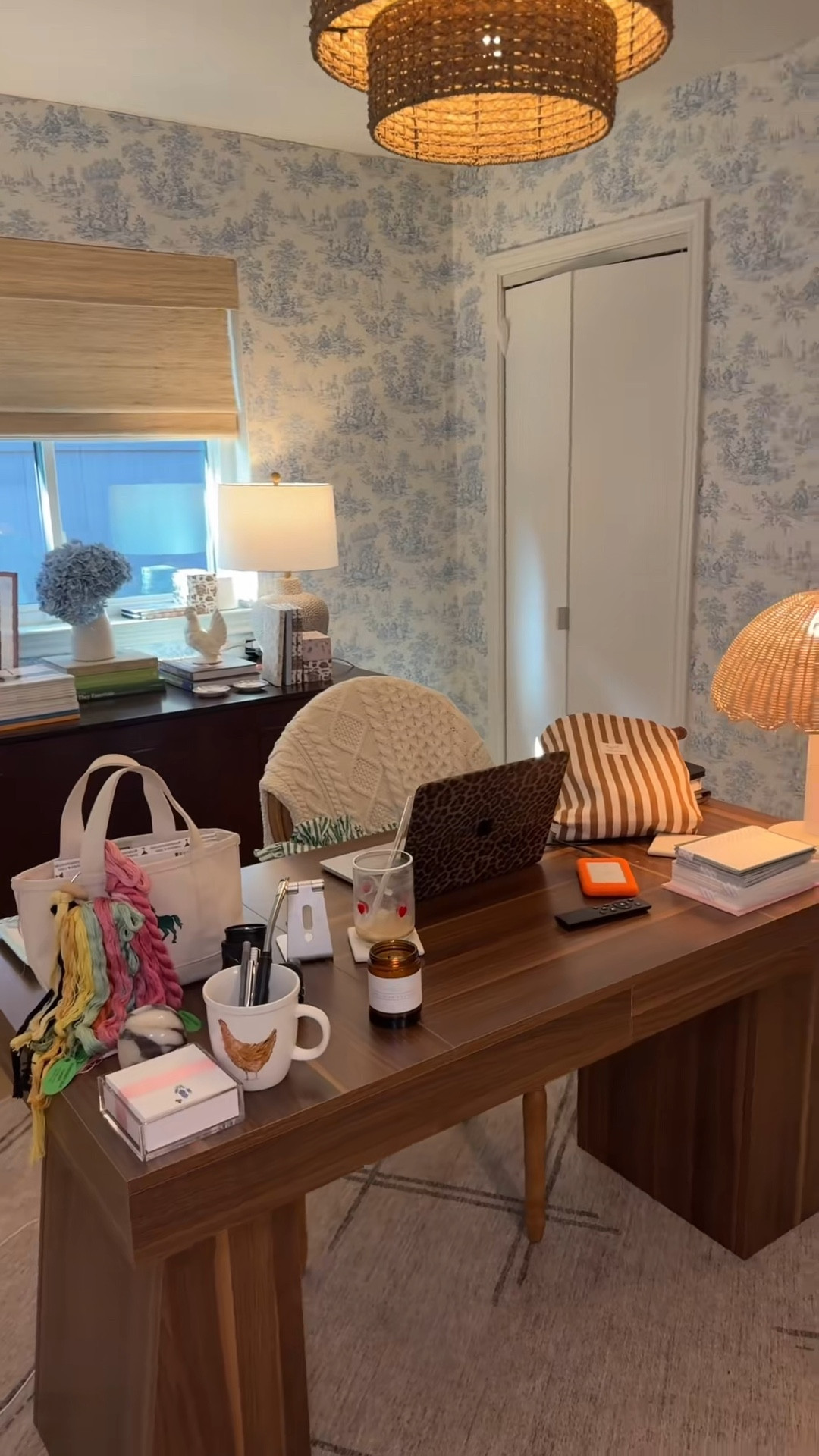 new office tour!!! 👵🏼💌🌷

#LTKHome #LTKvlog #LTKstorytime