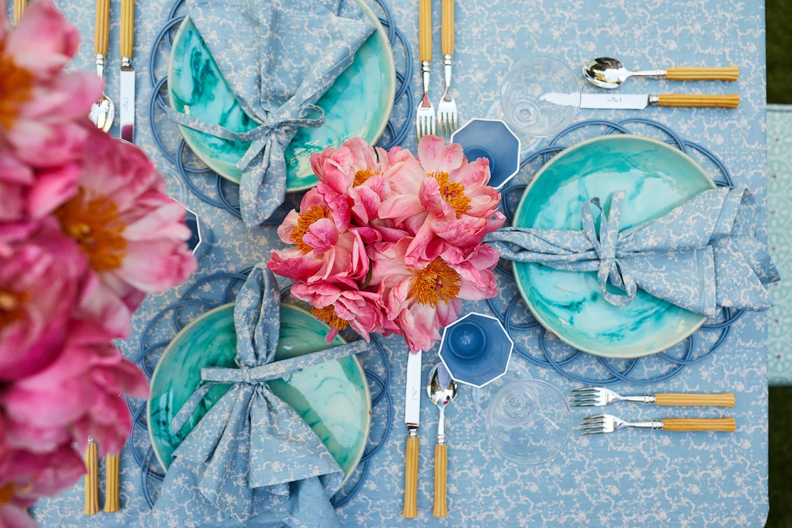 Set-of-Four Blue Liesel Napkins with Ties | Parterre