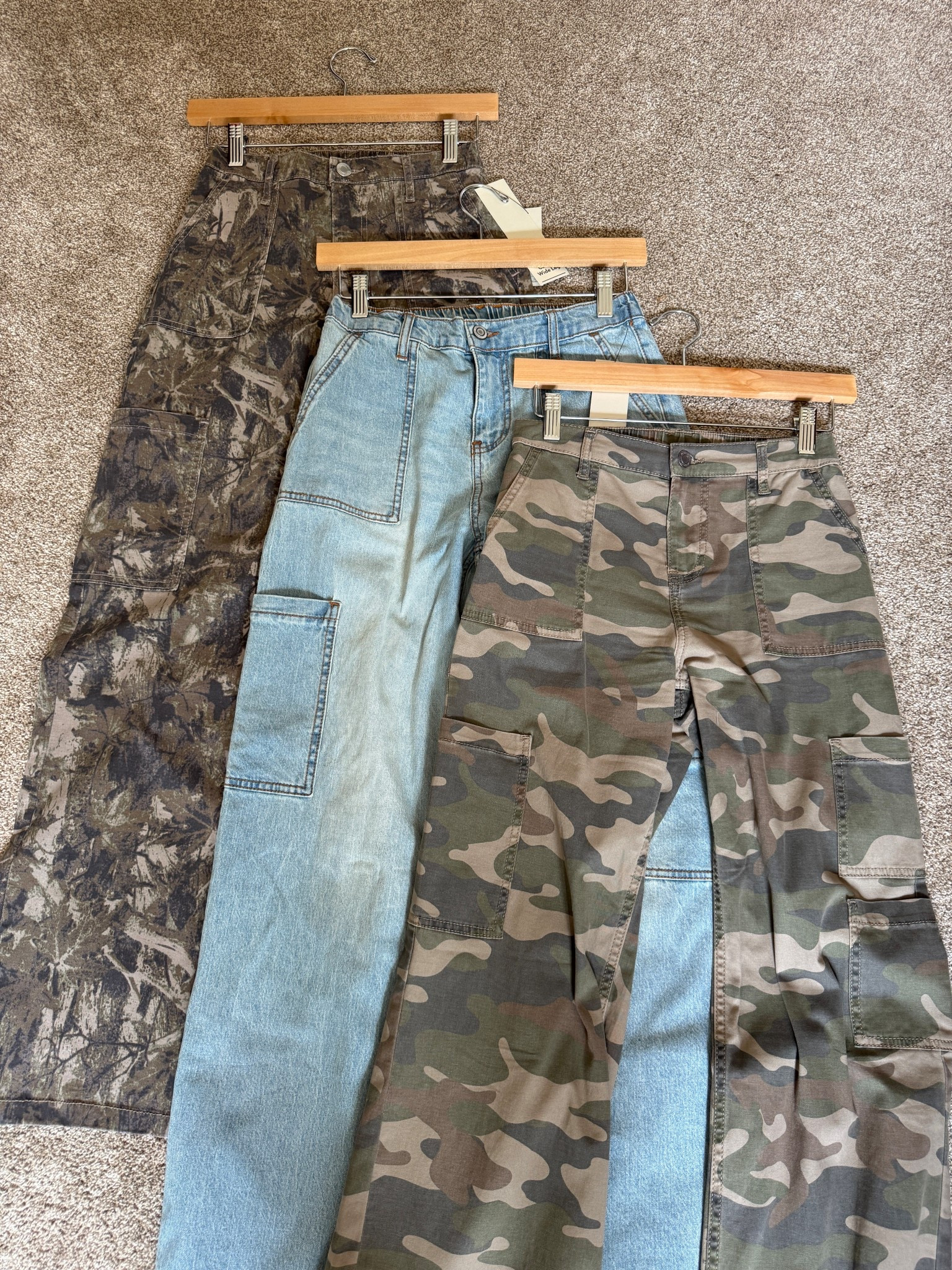 When they are so good you have 3 pairs! Viral $17 cargo pants! Size down one in the camo. Buy your true size in the brush and denim! 