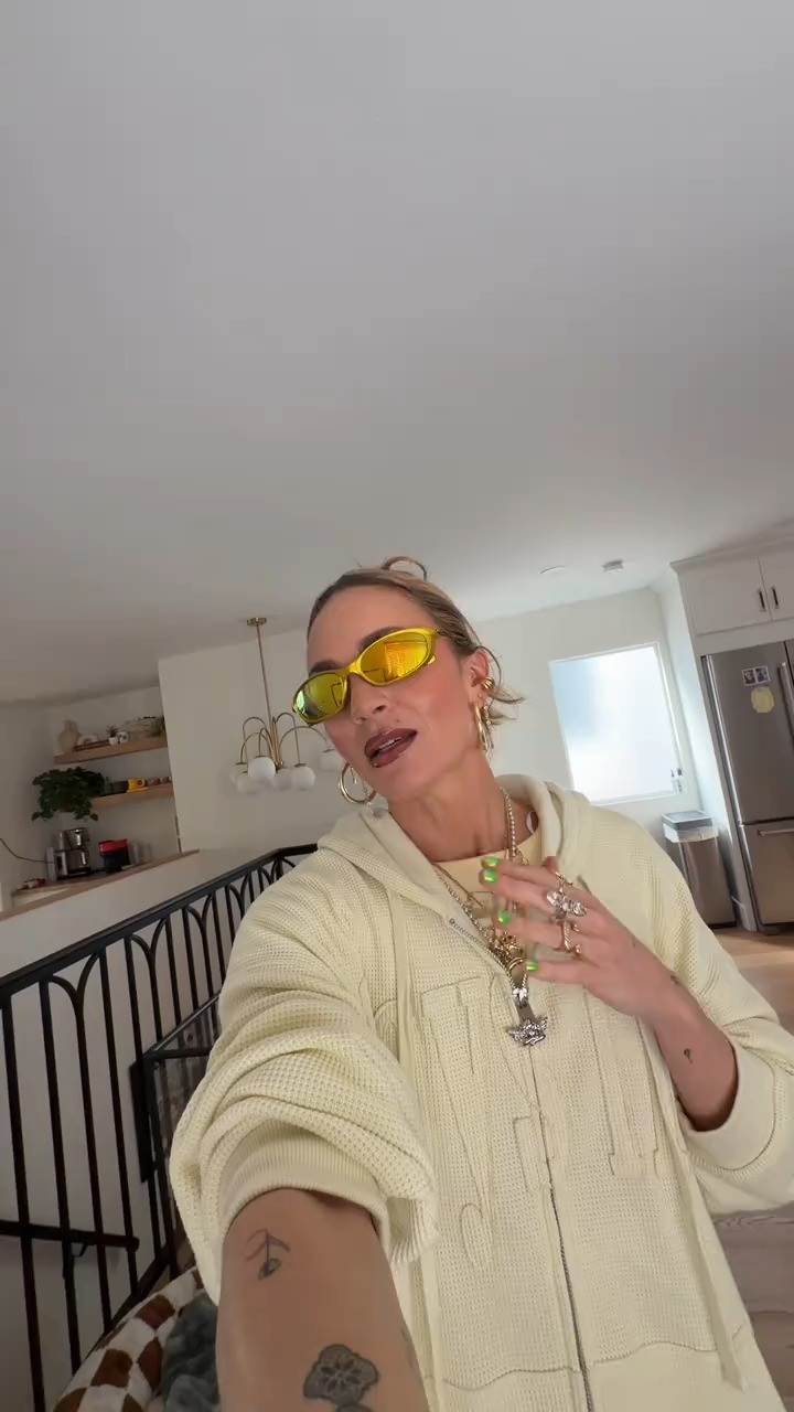   

 

#LTKootd #LTKvlog #LTKSeasonal