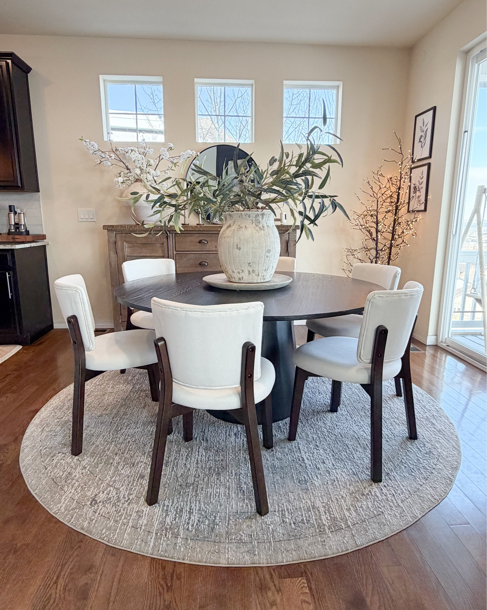 New dining chairs

#LTKSaleAlert #LTKHome