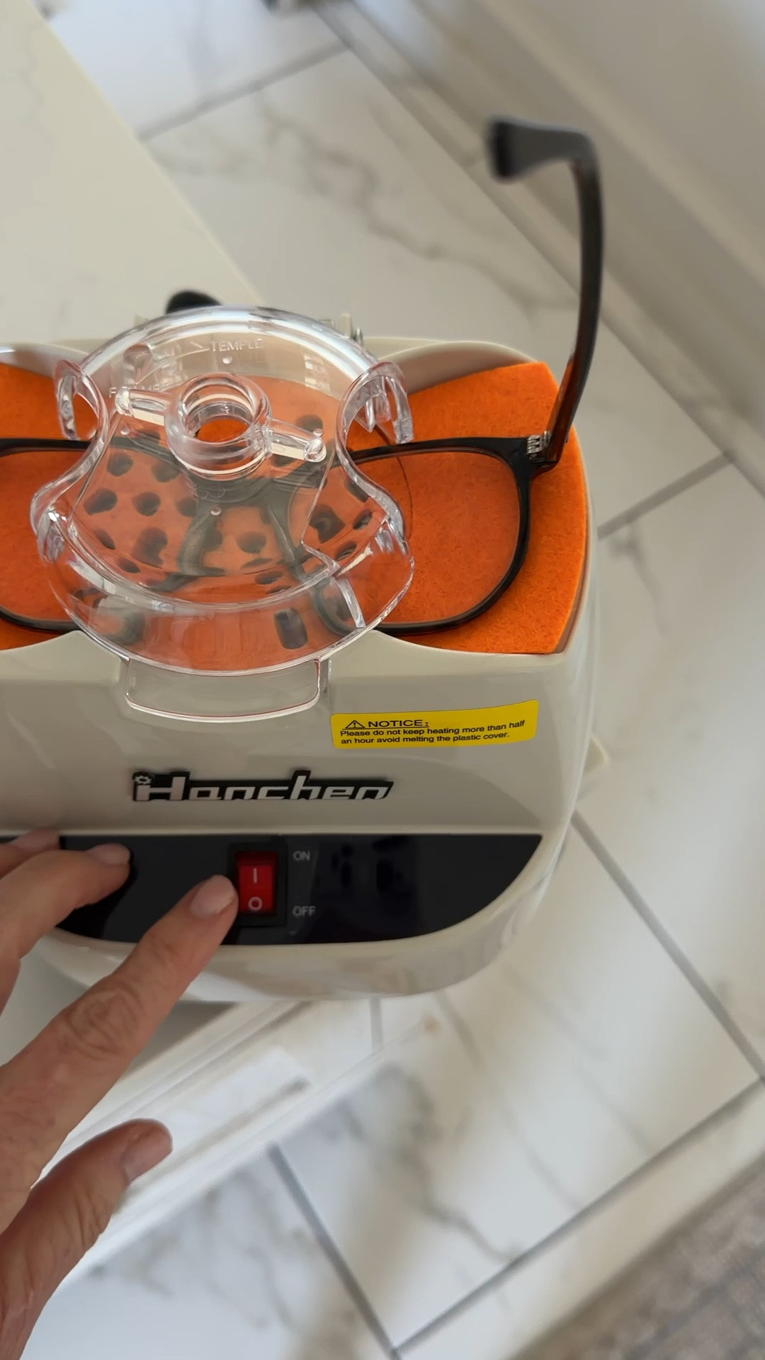 The perfect fit for eyeglasses and sunglasses 

#LTKOver40