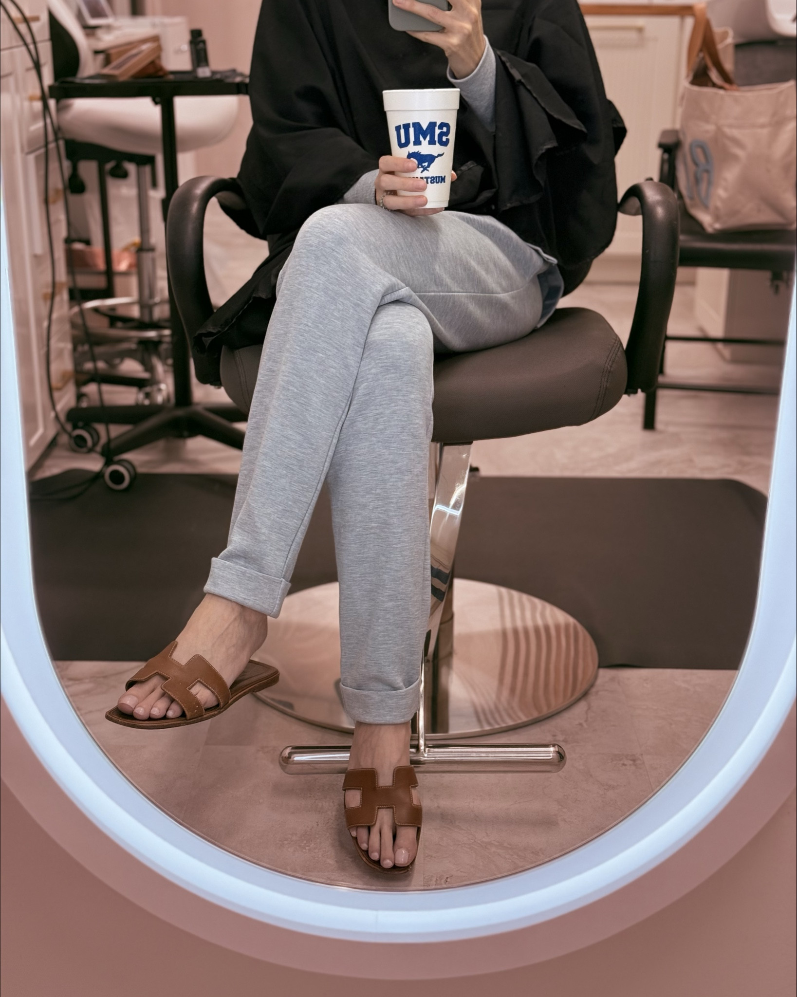 Getting a blowout for SMU tomorrow - here to accept the new Spears Pioneer Award at the Bush Library 💈and meet student entrepreneurs on their pitch day! 

#LTKWorkwear #LTKBeauty