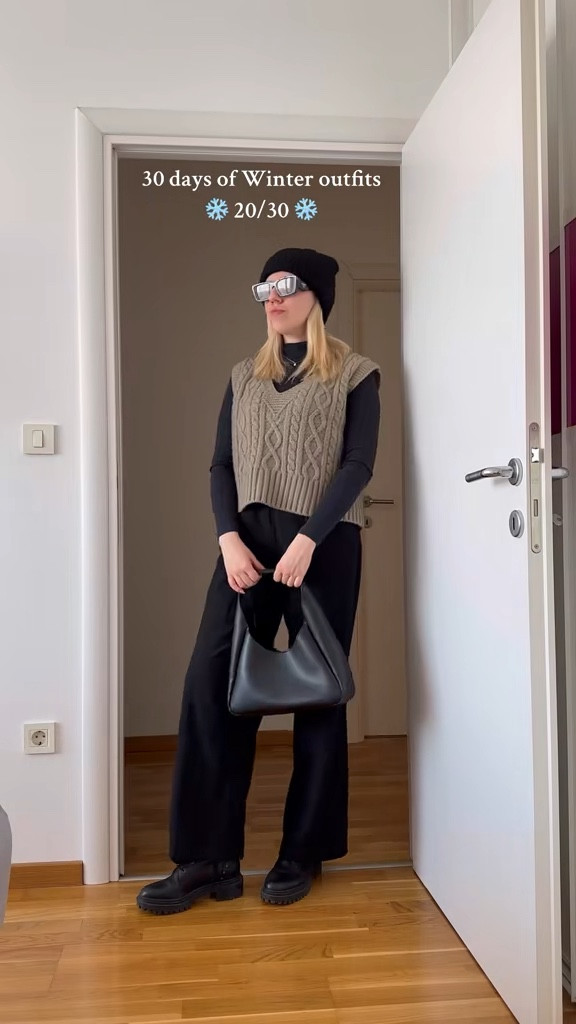 Sweater vest fit
#blacktrousers #sweatervest


#LTKstyletip #LTKeurope