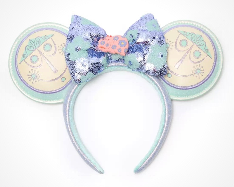 The small world 60th anniversary collection is here! Cute new bags and ears, and a new mystery pin set 🩵🙌

#LTKSeasonal #LTKTravel