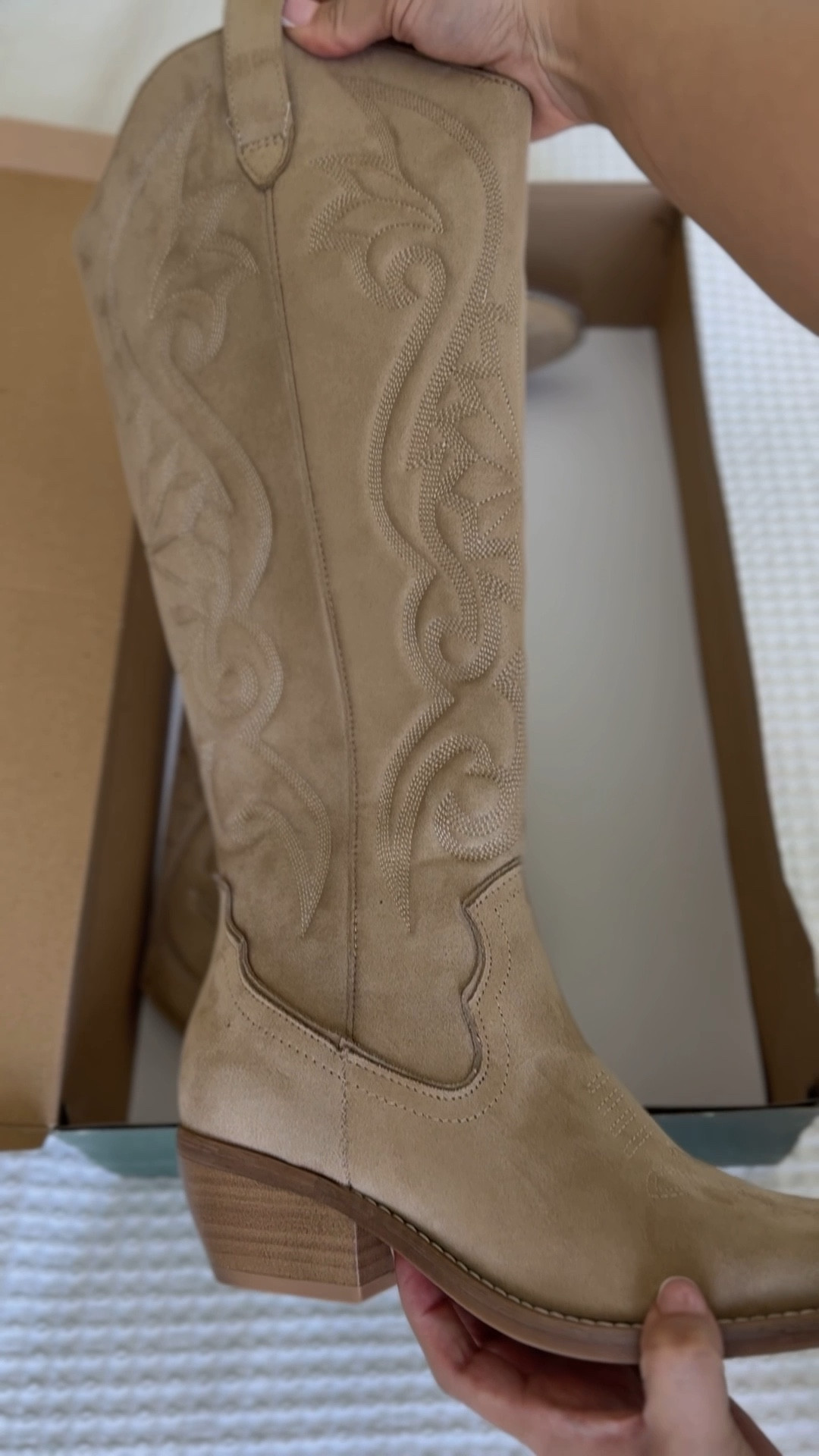 The perfect fall boots! 

#LTKFallSale #LTKSaleAlert #LTKSeasonal