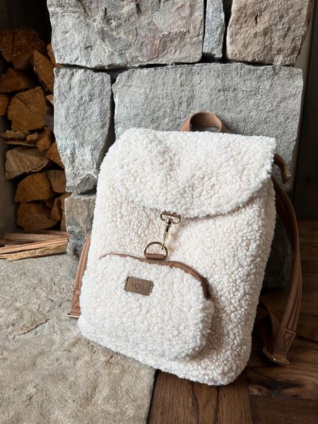 Winter bag, sherpa backpack, gifts for her

#LTKtravel #LTKGiftGuide #LTKitbag