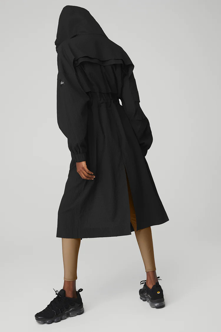 Summer Nights Lightweight Coat | Alo Yoga (US)