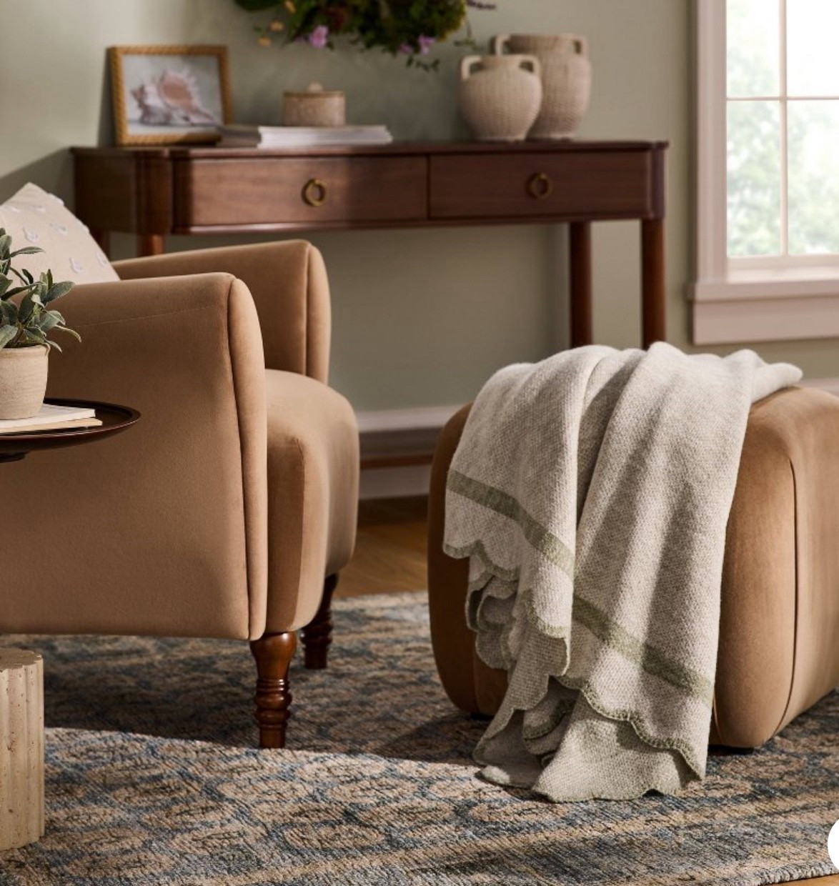 Green or Blue 
Scalloped Edge
Threshold Studio McGee 
Throw blankett

#LTKSeasonal #LTKHome
