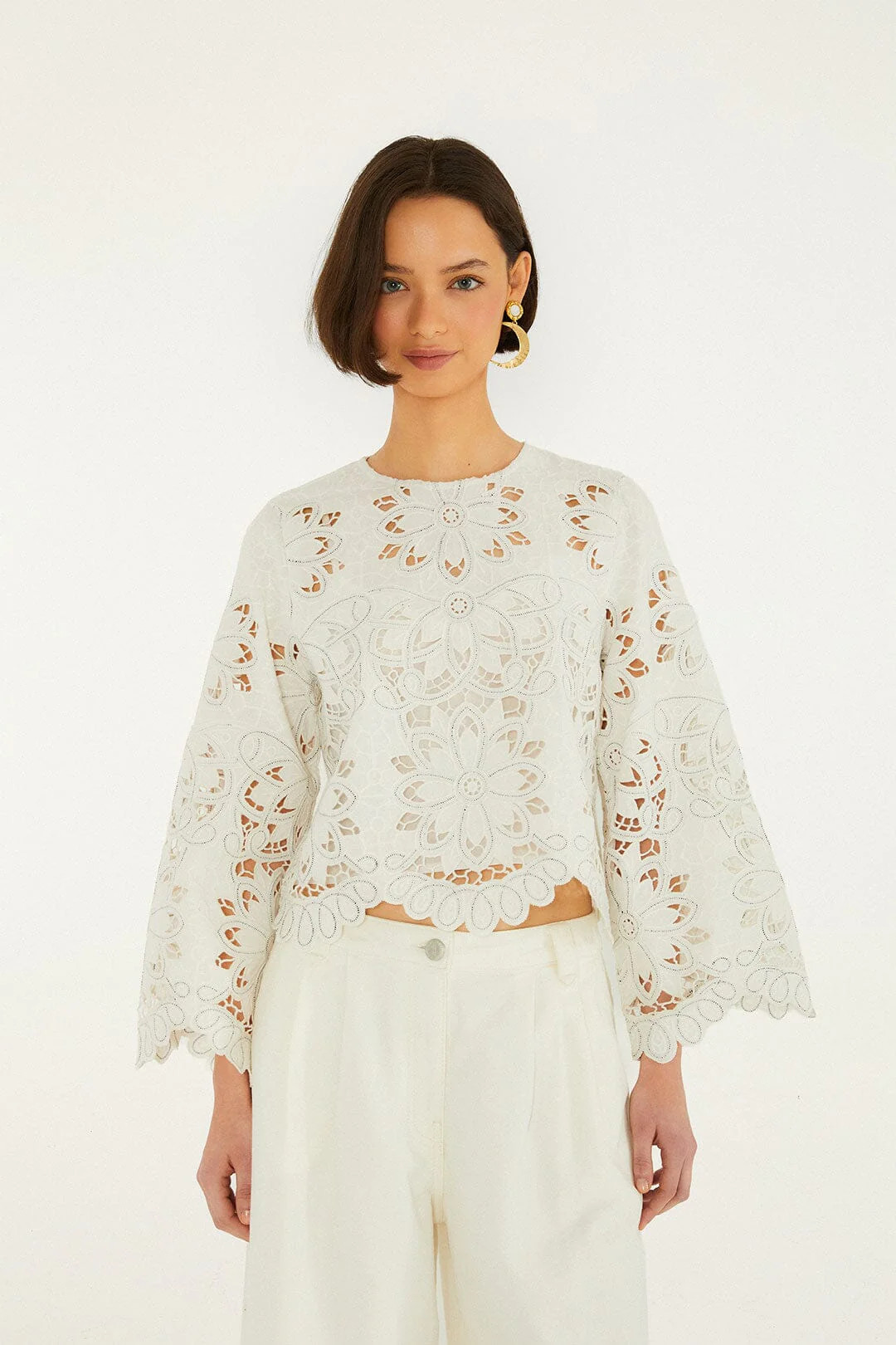Off-White Flowers Richelieu Long Sleeve Blouse | FARM Rio | FarmRio (US)