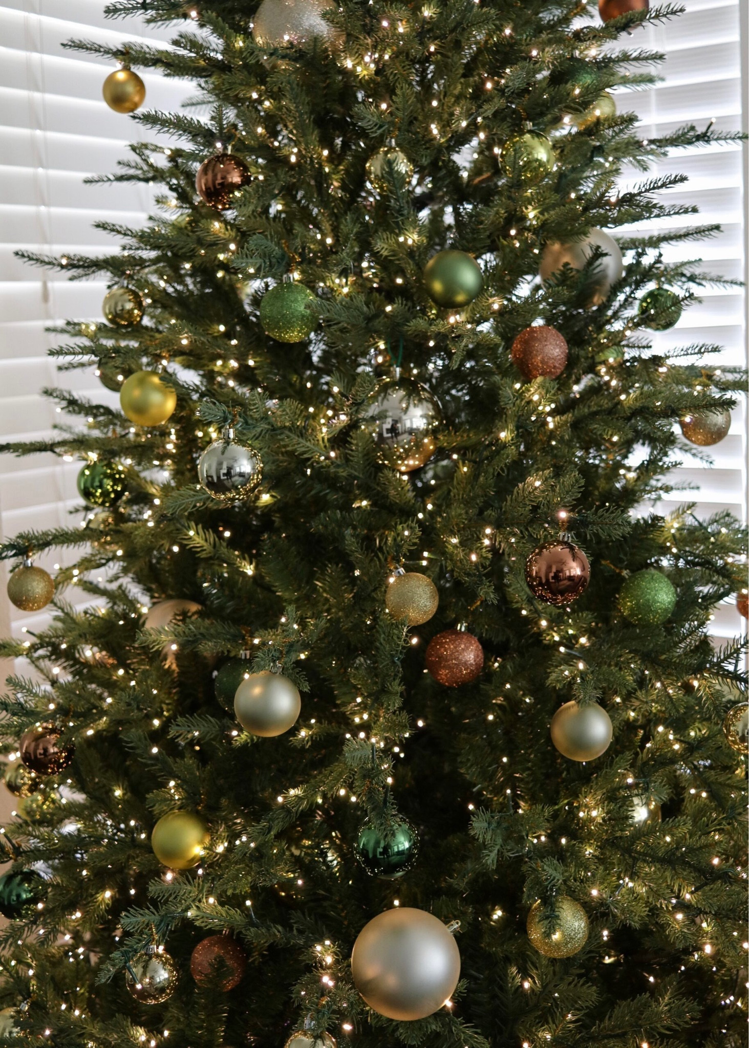 viral home depot Christmas Tree decorated with round ornaments