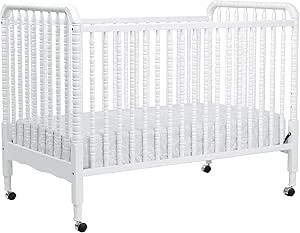DaVinci Jenny Lind 3-in-1 Convertible Crib in White, Removable Wheels, Greenguard Gold (Mattress ... | Amazon (US)