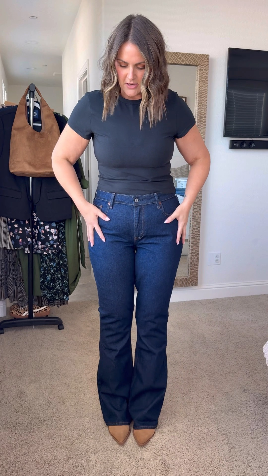 Curve Love Mid rise bootcut 
Abercrombie Jeans try-on

31 long 
**if you carry your weight in your midsection, do regular fit instead of Curve Love
Tshirt, large
Boots, 10 (true size)

Midsize, denim haul, closet staples

#LTKMidsize #LTKFallSale #LTKFindsUnder100