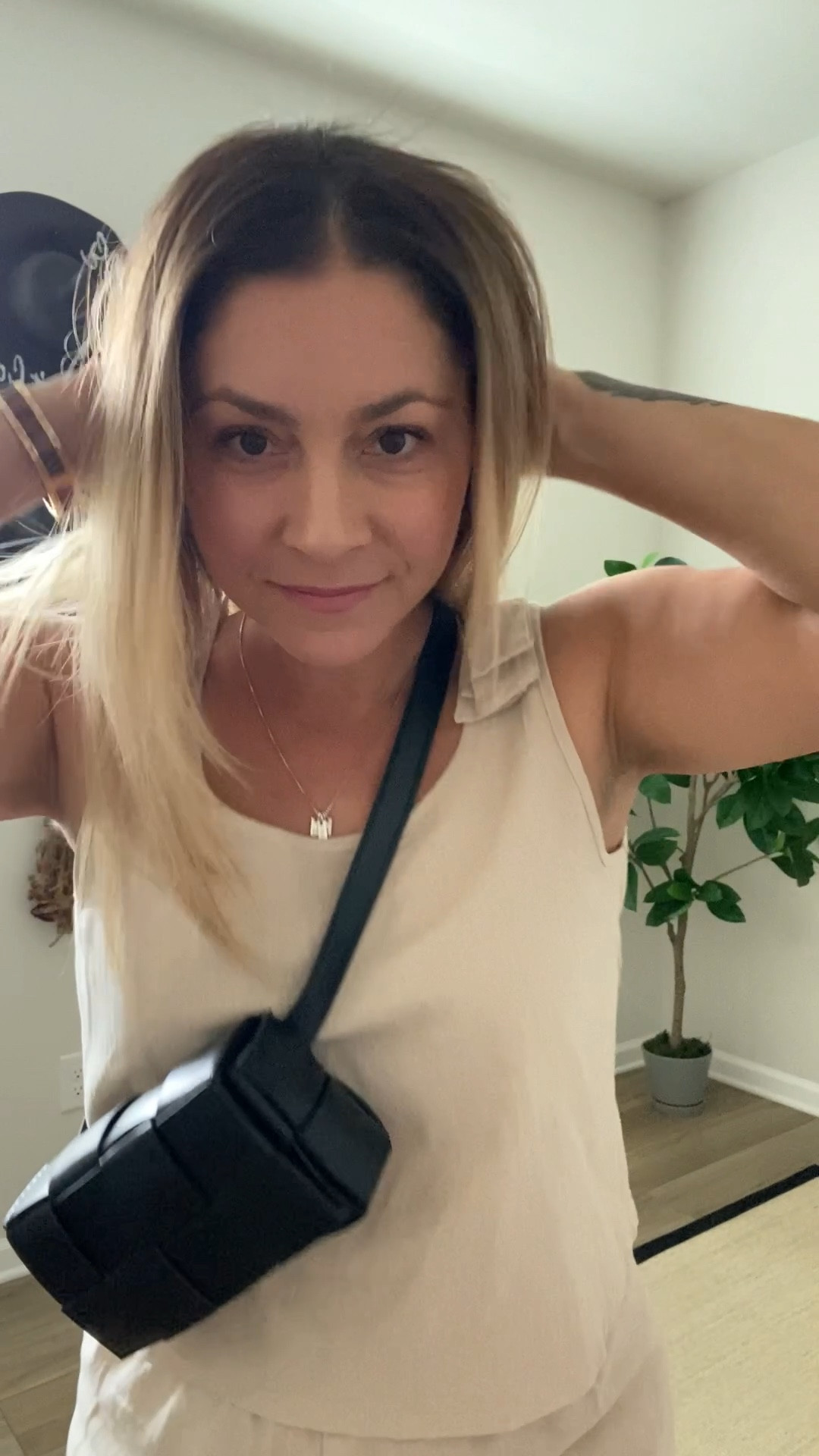 Spring / Summer 2-piece wide-leg set w/ elastic waistband & shoulder detail 💞

#LTKfindsunder50 #LTKVideo #LTKfindsunder100