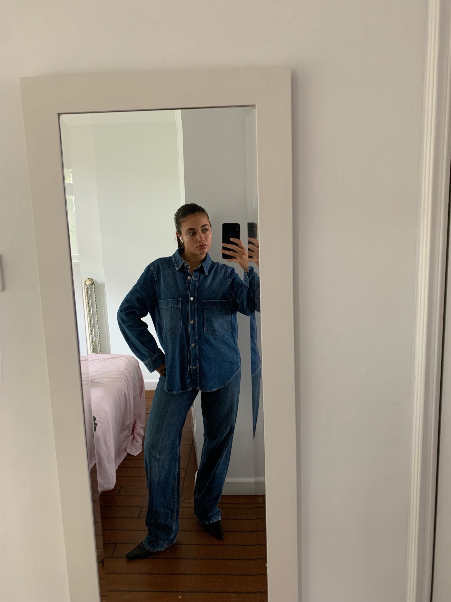 Denim on denim 💙

outfit inspiration, fall outfit, autumn style, denim shirt, denim jeans, new arrival, closed, leather ankle boots, Nederland. 

#LTKeurope #LTKstyletip #LTKSeasonal