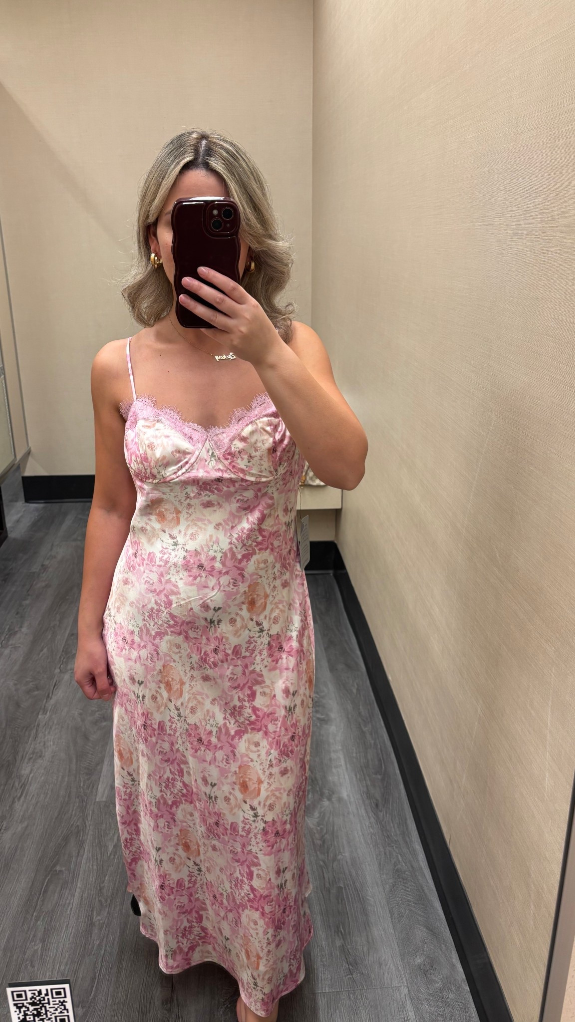 Nordstrom rack find under $50! wearing M (normally SMALL) 

#rackscore #nordstromfinds #nordstromdress #pinkfloraldress #floraldress #dressesunder50 #momstyle #birthdaydress #goingoutdress #eveningdress #dresses #styletip #affordablestyle 

#LTKSaleAlert #LTKFindsUnder50 #LTKParties