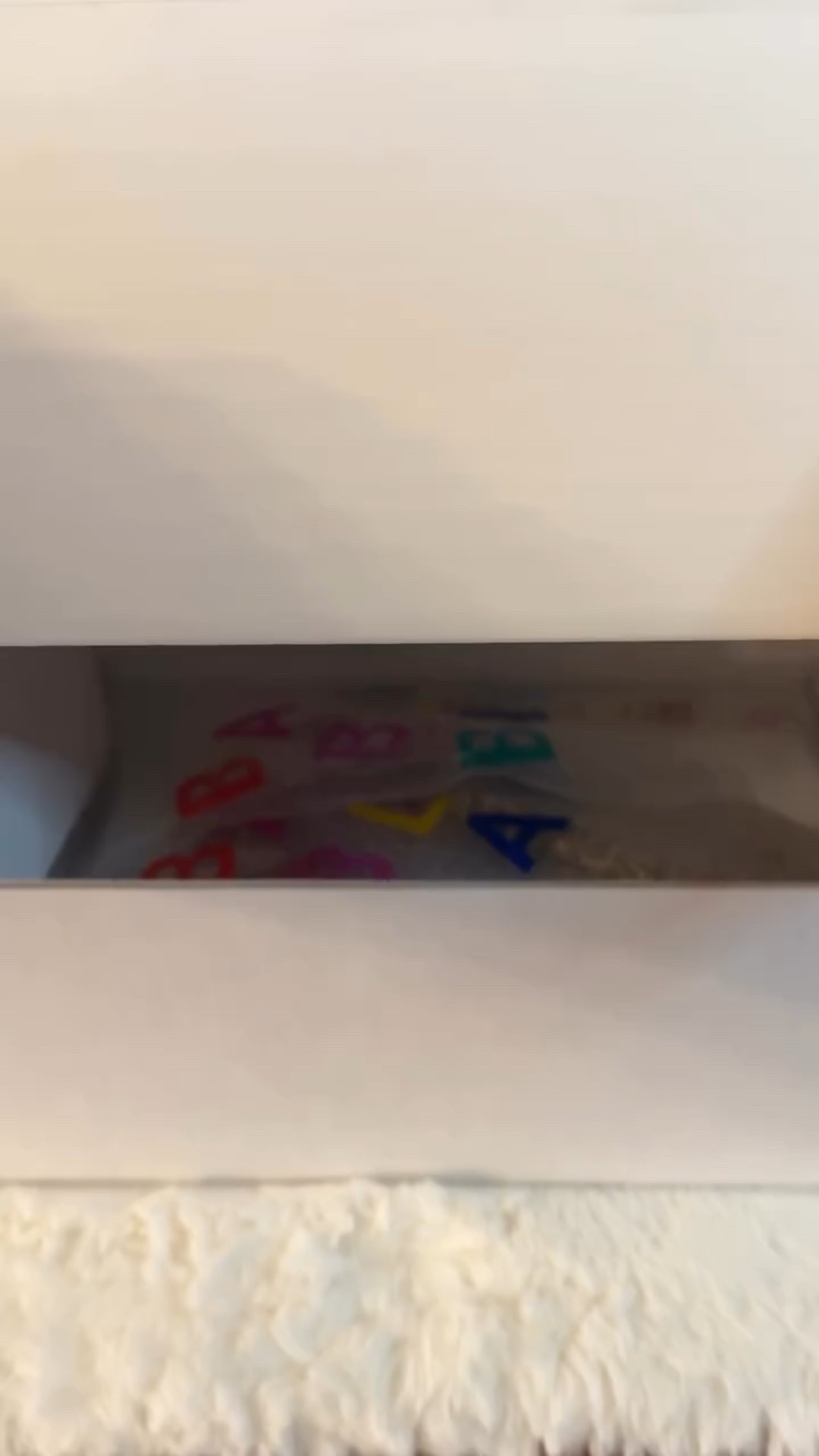 Sweet like candy canes and personalized just for me ❤️🤍❤️✨ Loving these Mint to Be Custom ornaments from @superfanbybaublebar @baublebar These sweet treats are a cute way to sprinkle some holiday magic on my tree!
Follow my LTK to grab yours https://www.shopltk.com/explore/Jolley_Magic_Moments?utm_campaign=creator_shop_share_template_flow&utm_source=ioscreatorapp
 
#BaubleBar #HolidayMagic #JolleyMagicMoments”