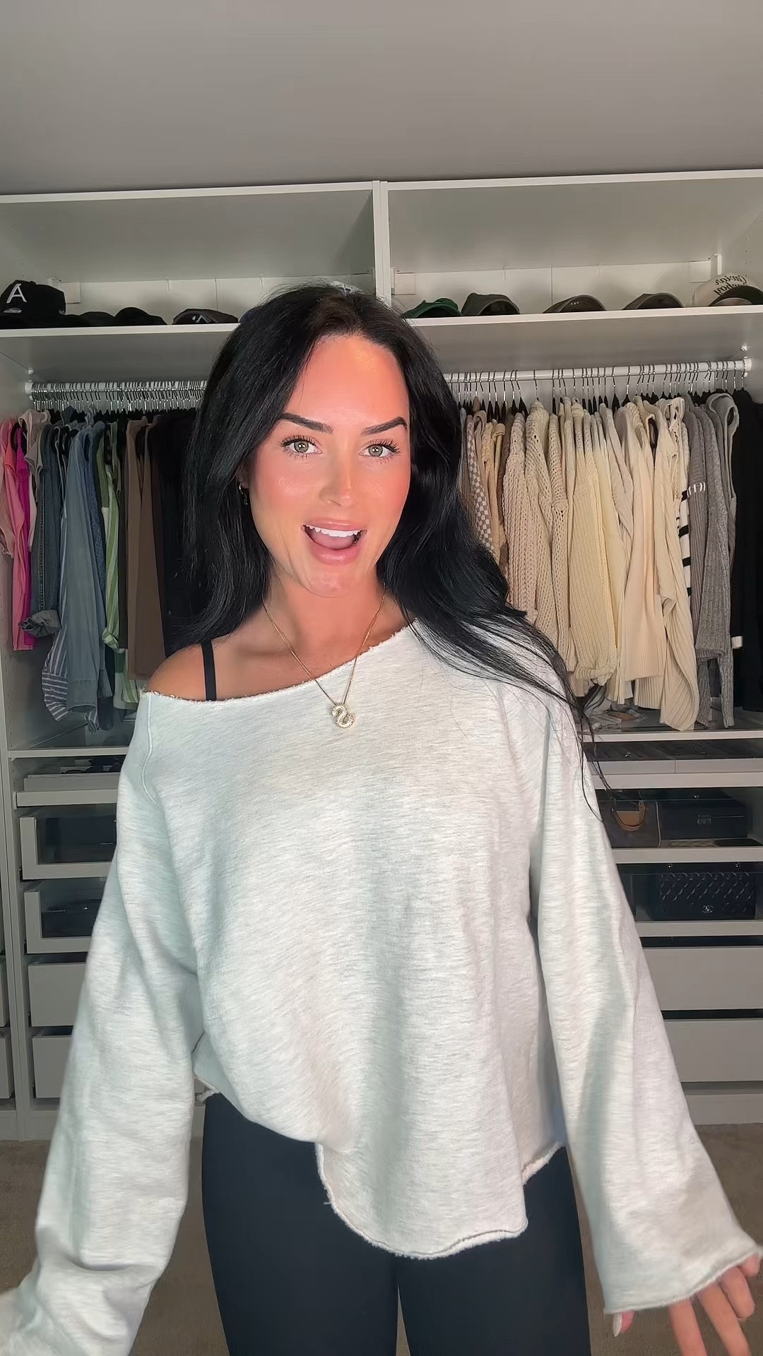 I’m wearing a size S/M in both 🖤

#LTKStyleTip #LTKU #LTKVideo