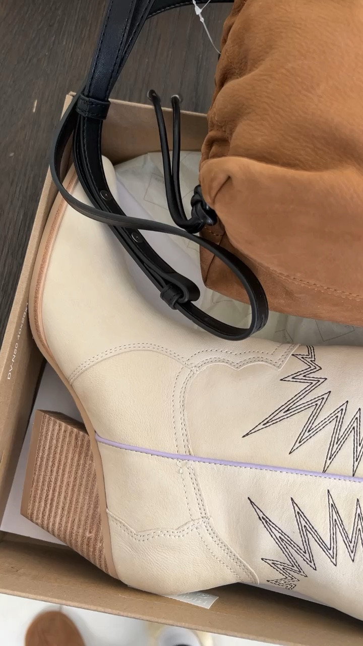 Coastal grandma is my vibe always!! 

#LTKshoecrush #LTKGiftGuide #LTKFestival