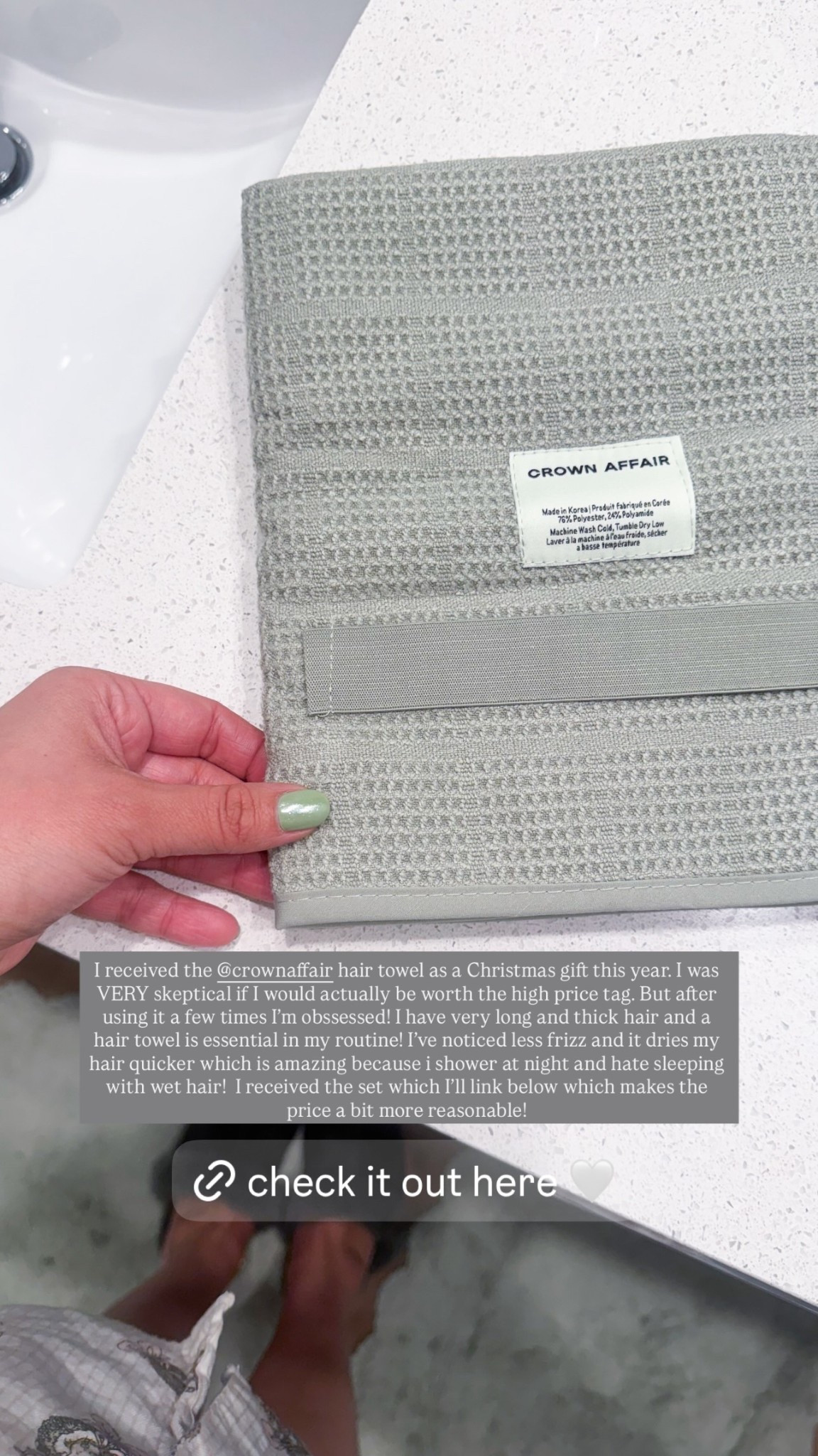 I received the @crownaffair hair towel as a Christmas gift this year. I was VERY skeptical if I would actually be worth the high price tag. But after using it a few times I’m obssessed! I have very long and thick hair and a hair towel is essential in my routine! I’ve noticed less frizz and it dries my hair quicker which is amazing because i shower at night and hate sleeping with wet hair!  I received the set which I’ll link below which makes the price a bit more reasonable!