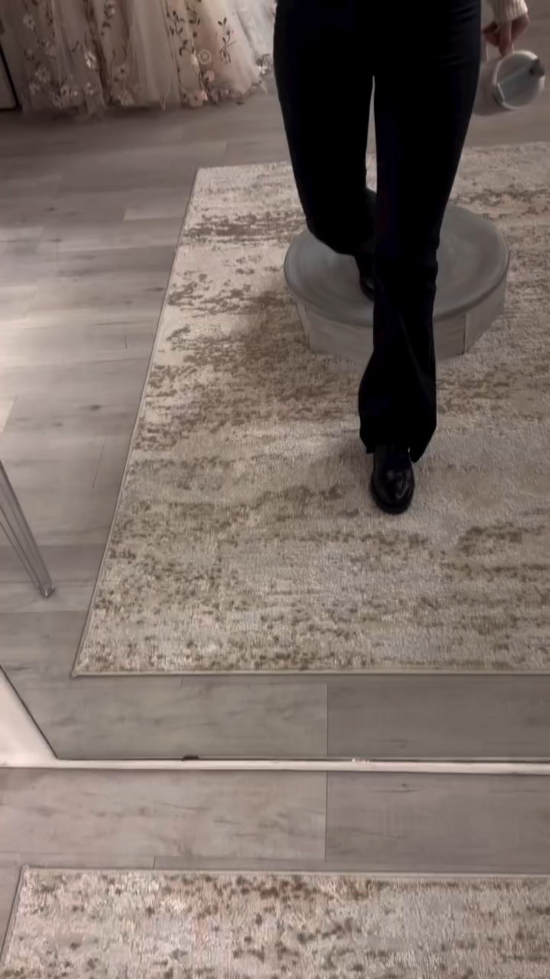 This week is always a weird one for everyone, right? But let’s work to see the silver lining instead of the bad parts of our days. 

For me, it helps to jot the good things down or say them out loud. It leaves less space for the bad to creep in. 

#quiettime #quality #optimism #resolutions #wellness