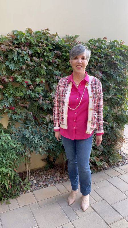 Casual Friday? Great Spring Ann Taylor tweed plaid jacket (S)/ Nordstrom’s Mother Dazzler jeans (29)/Talbots pink poplin Tunic (s)/ pearls/ gold necklace/ nude pumps (8)

#LTKstyletip #LTKSeasonal #LTKsalealert