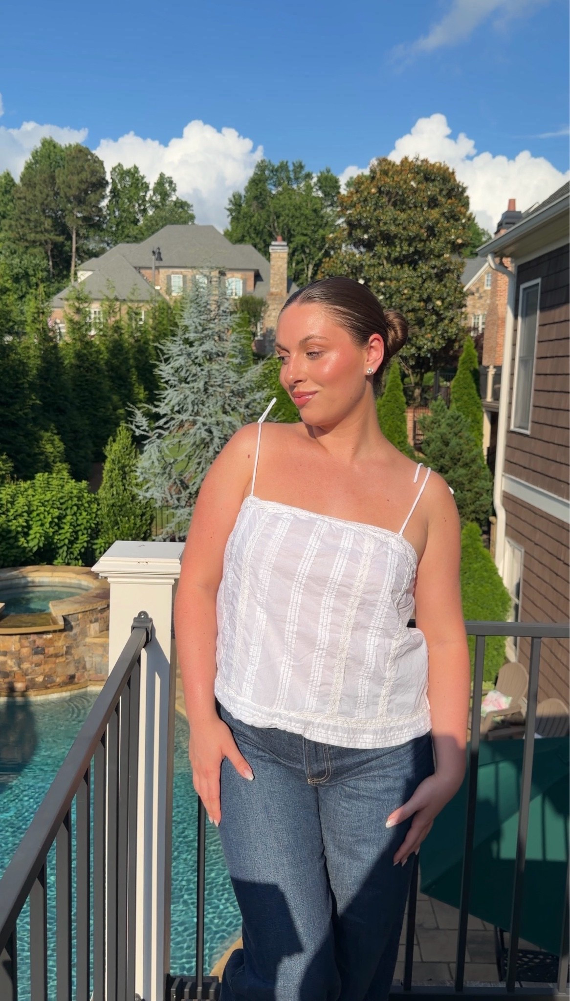 Abercrombie linen top perfect for summer 
Wearing small top, 27 short curve love jean

#LTKSaleAlert #LTKootd