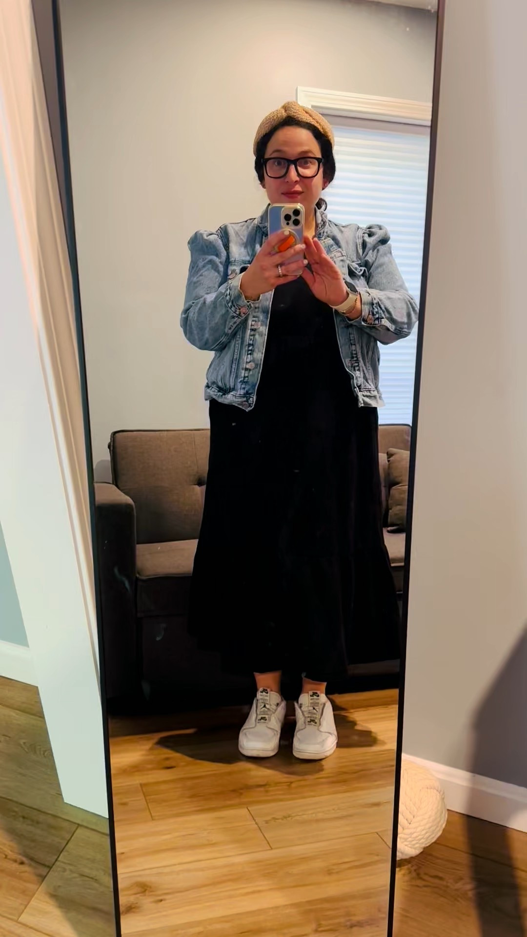 Happy Monday - make it a great week! This is one of my go-to Fall outfits. I literally have 4 denim jackets I rotate 😂

#LTKSeasonal #LTKStyleTip #LTKMidsize