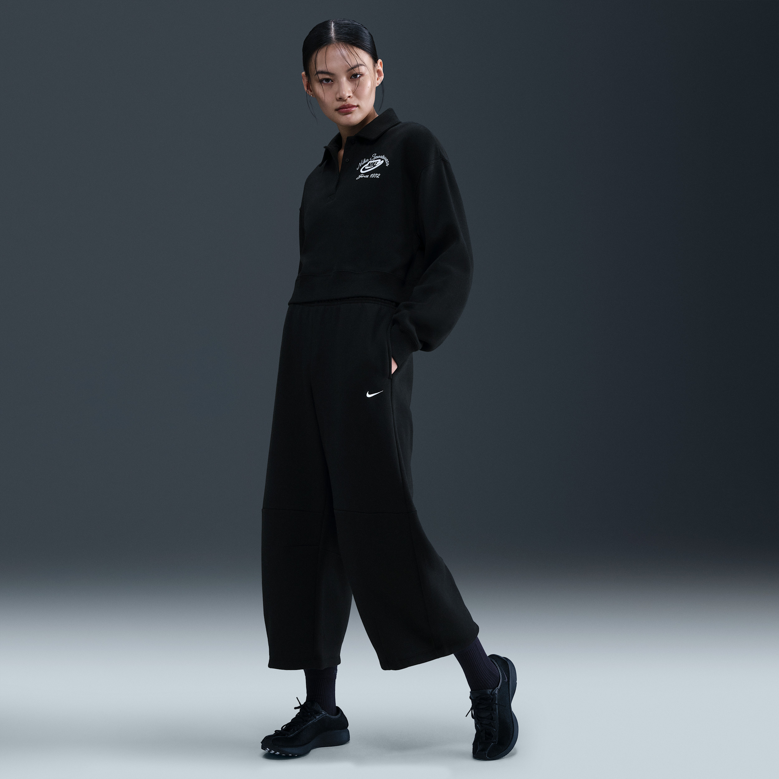 Women's Nike Sportswear Phoenix Fleece Loose Mid-Rise Barrel Pants in Black | IM7474-010 | Nike (US)