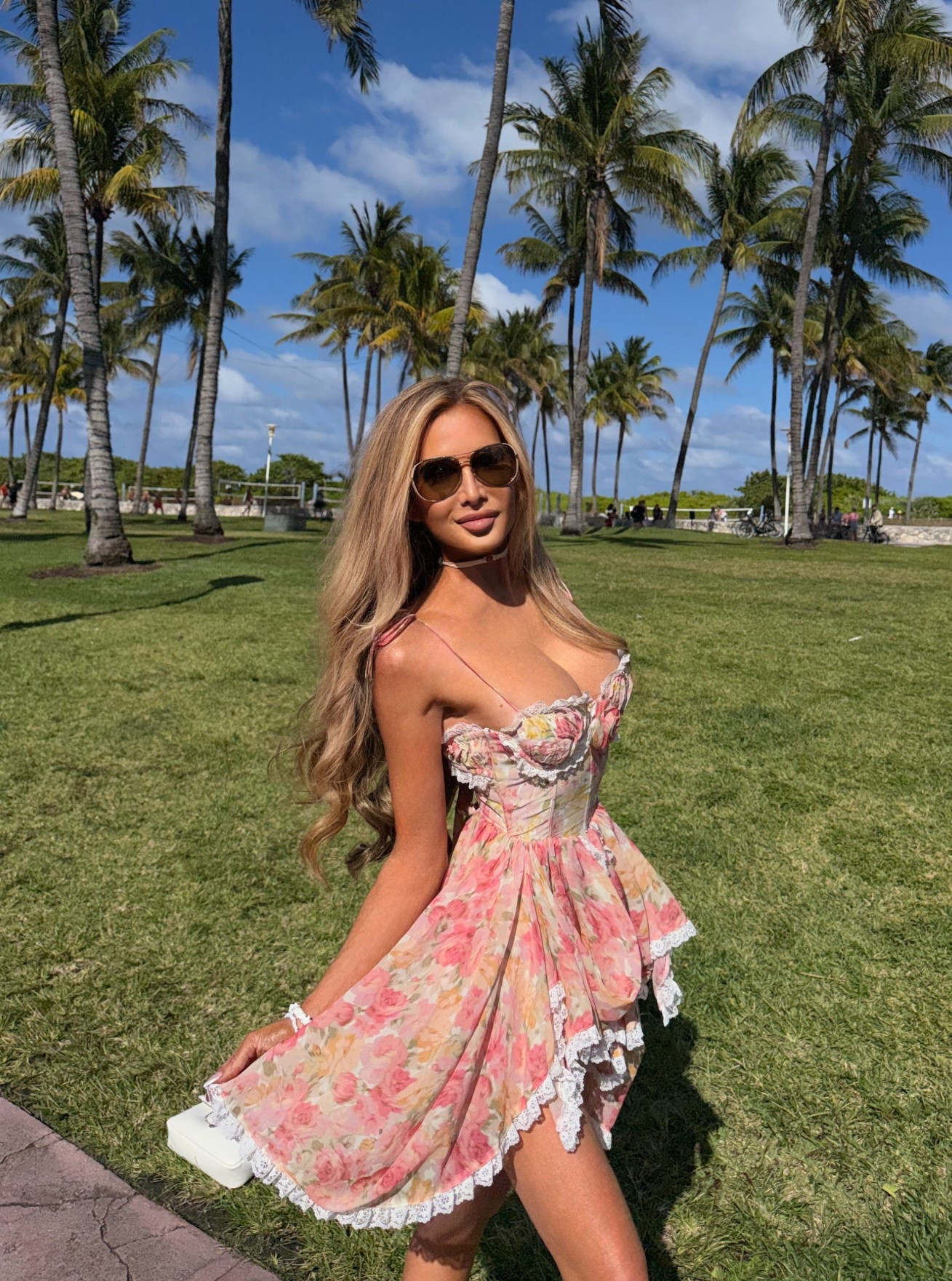 💕🌸🌴

#LTKMothersDay #LTKU #LTKootd