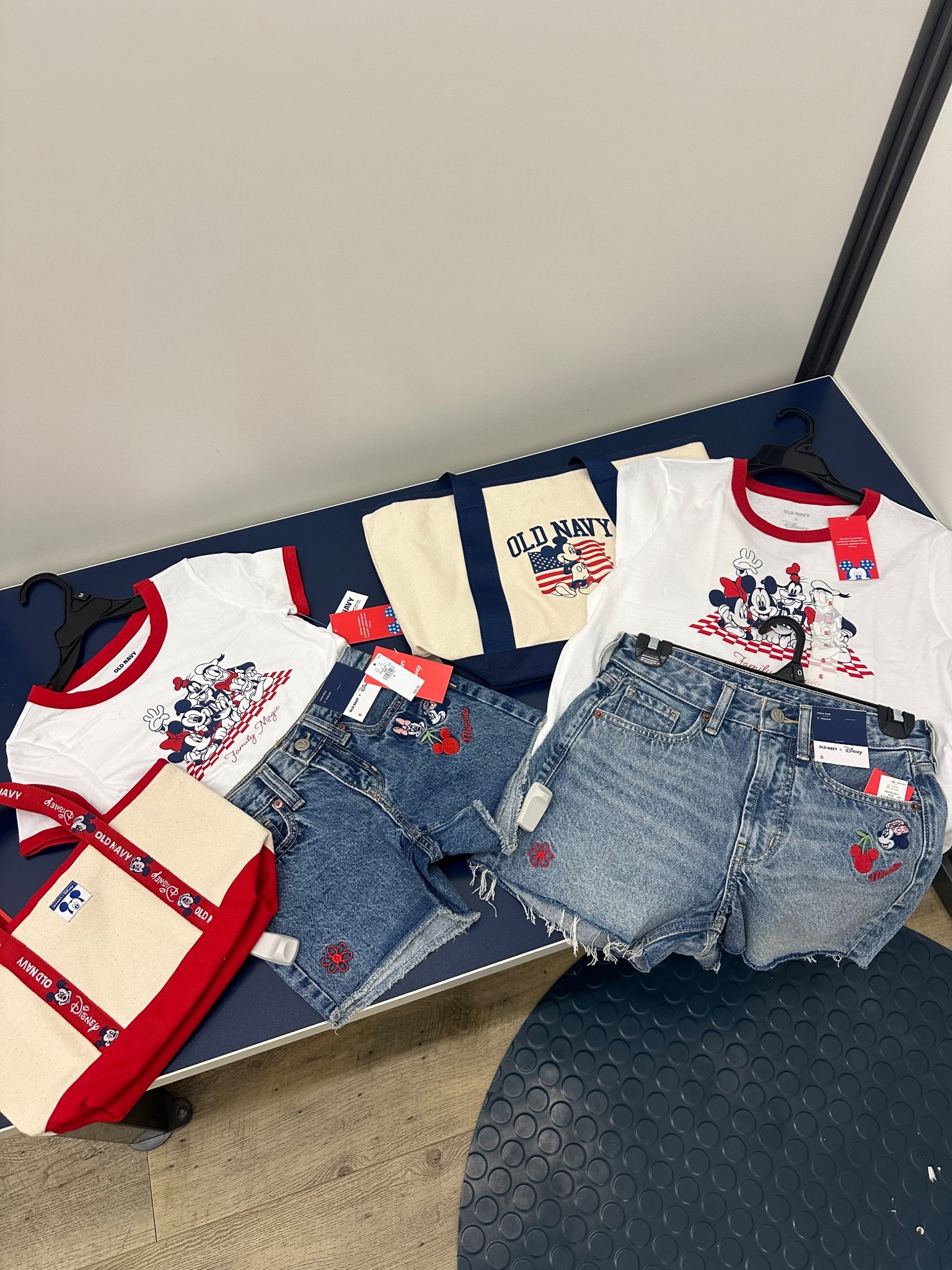 Mommy & me at Old Navy! #oldnavyxdisney
#mommyandme

#LTKKids #LTKFamily #LTKStyleTip