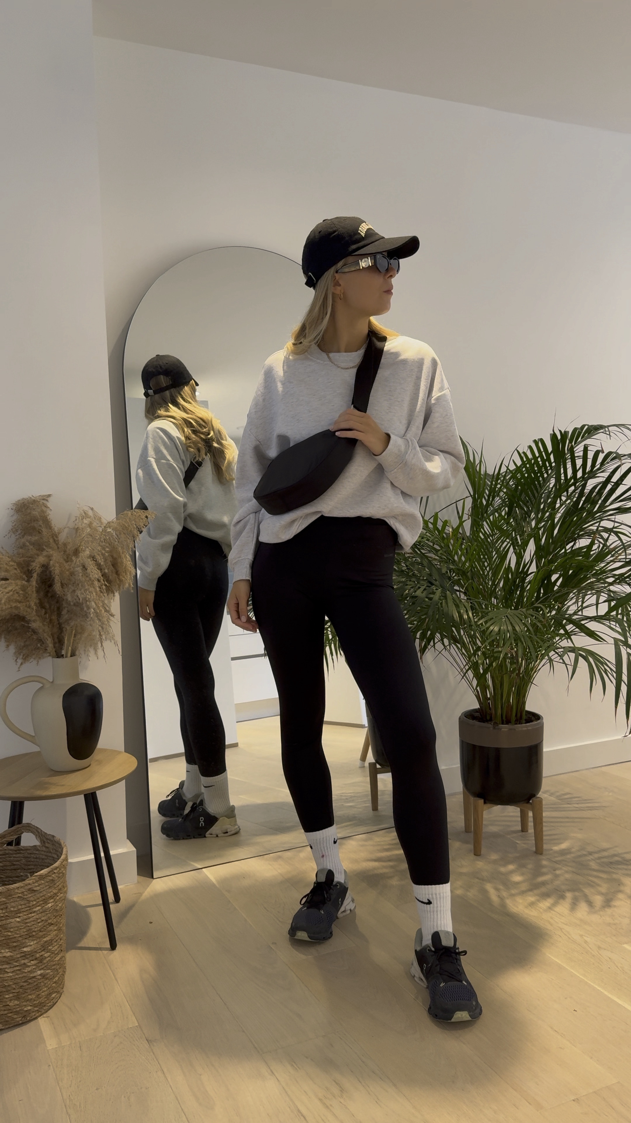 Easy hot mum walk/coffee run fit 🧢👟☕️

#LTKhotmumwalk #LTKcoffeerun #LTKathleisure #LTKmumfit