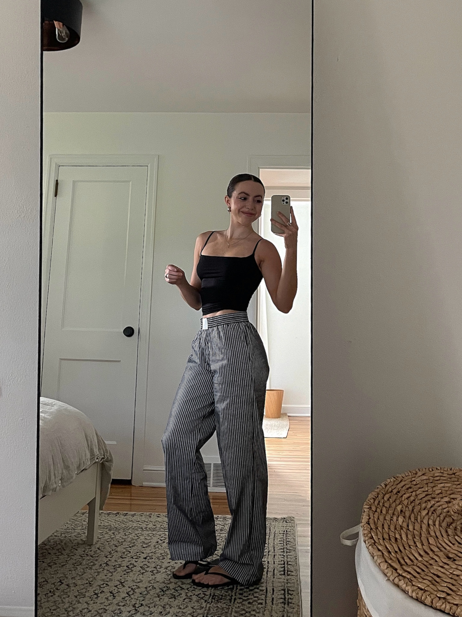 Cami size small
Pants size 2 (sized down 2 from my regular PP sizing)
Flip flops size 7/8 (I’m a size 7 and they fit perfectly)

#LTKFindsUnder50 #LTKStyleTip #LTKFindsUnder100