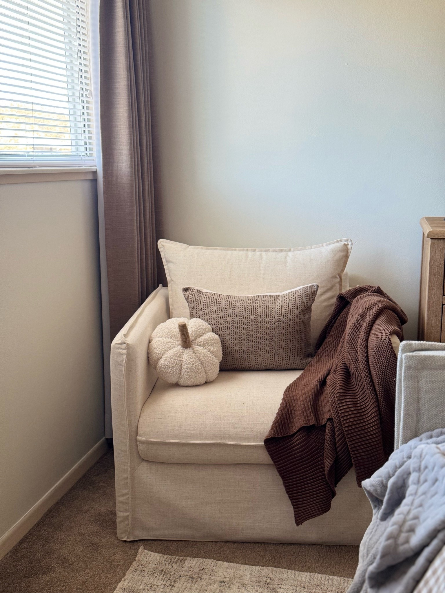 Chair, cream chair, brown throw blanket, knit blanket, pumpkin pillow, brown pillow cover

#LTKSaleAlert #LTKHome #LTKSeasonal